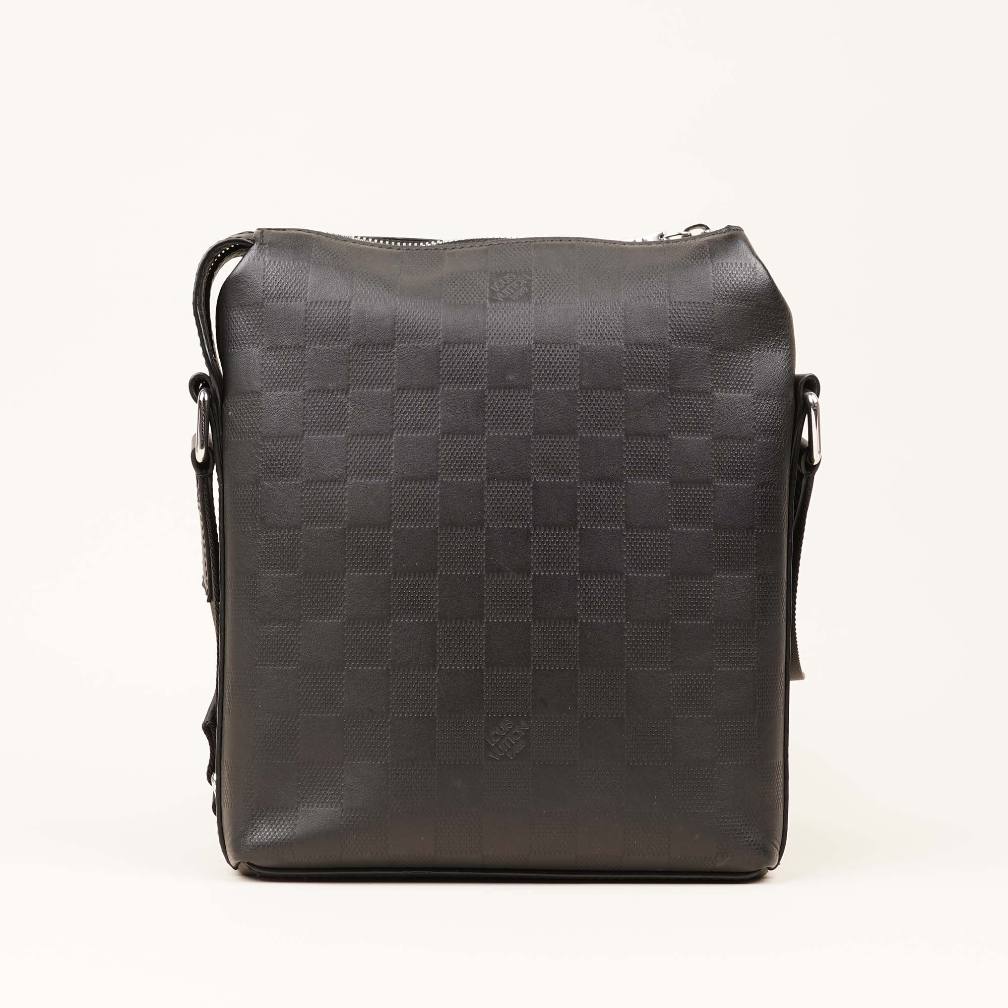 Discovery Messenger Bag - LOUIS VUITTON - Affordable Luxury image