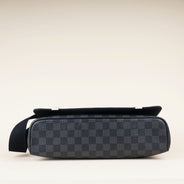 District GM Messenger Bag - LOUIS VUITTON - Affordable Luxury thumbnail image