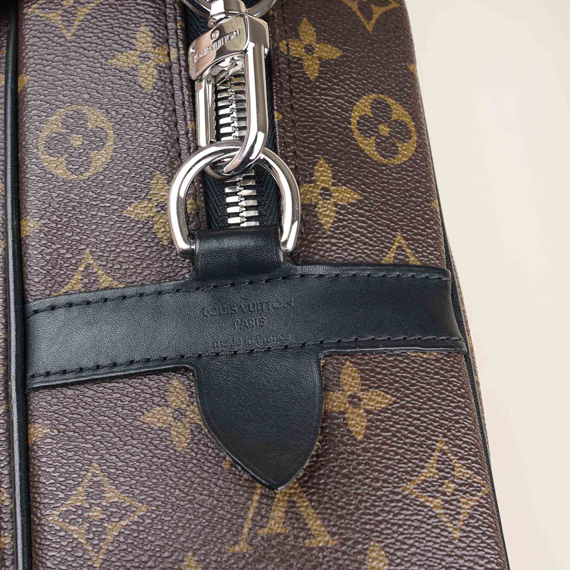 Documents GM Briefcase - LOUIS VUITTON - Affordable Luxury image