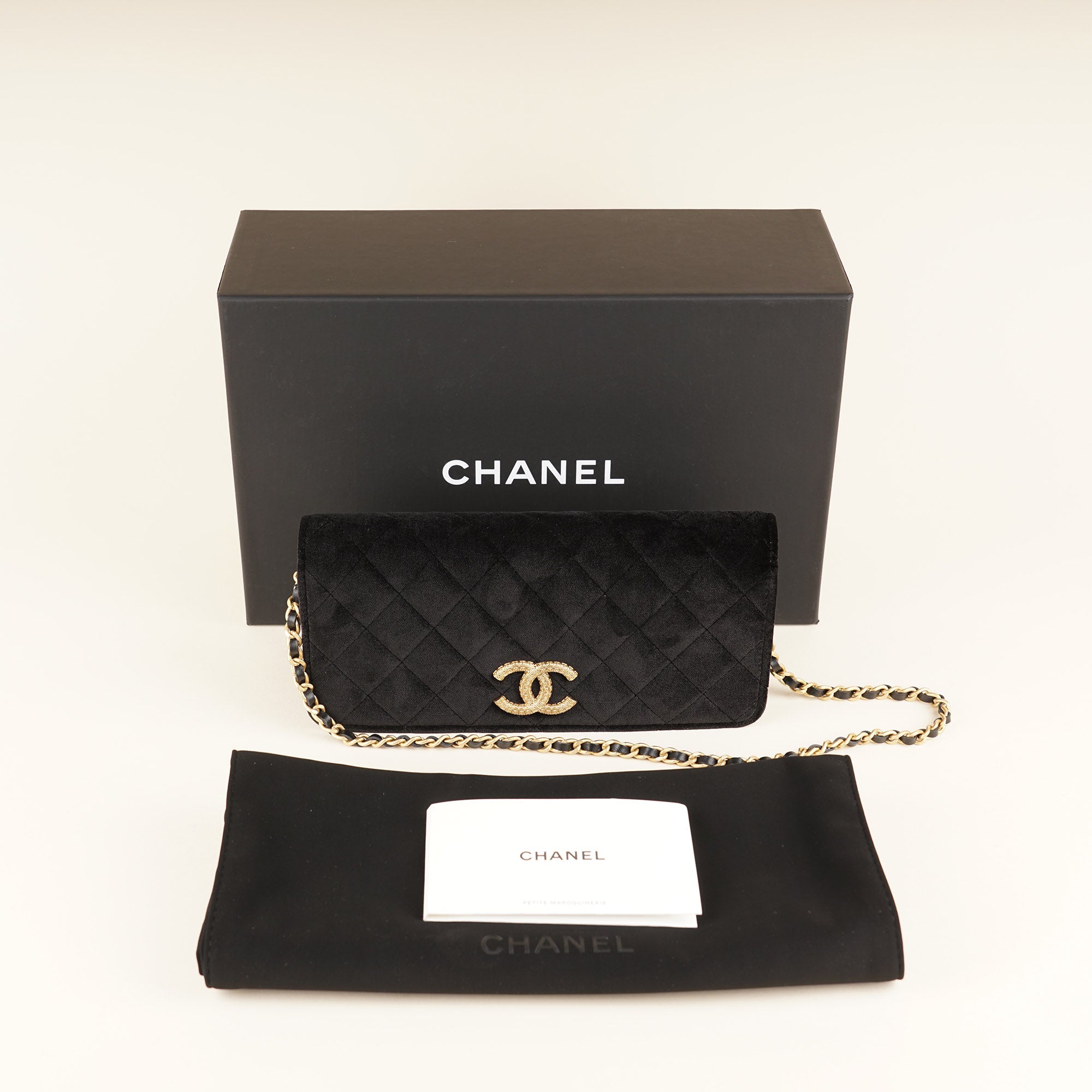 East West Full Flap - CHANEL - Affordable Luxury image