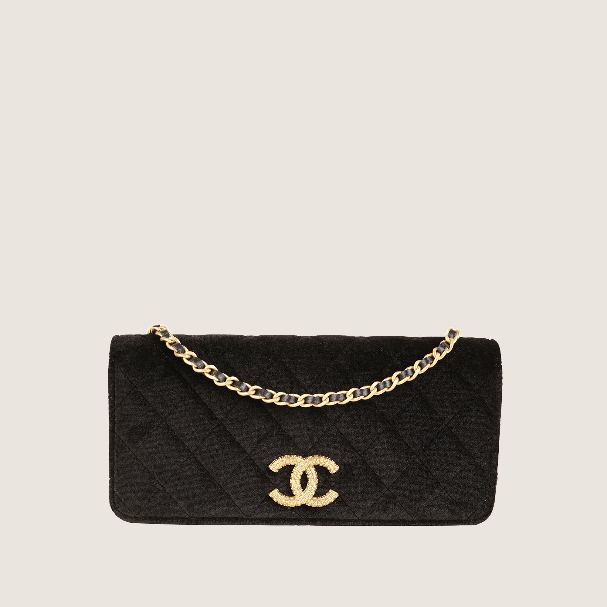 East West Full Flap - CHANEL - Affordable Luxury