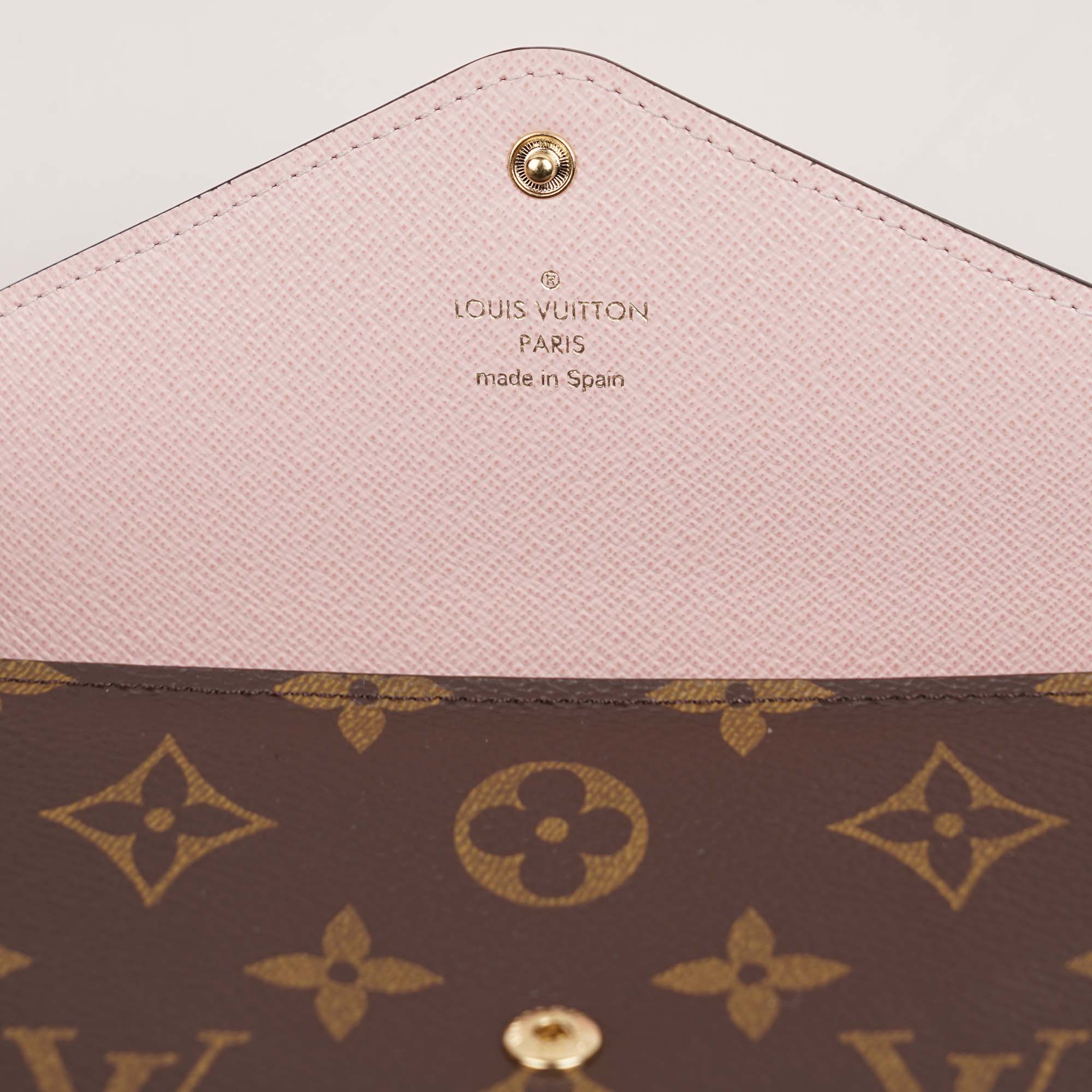 Emelie Wallet - LOUIS VUITTON - Affordable Luxury image