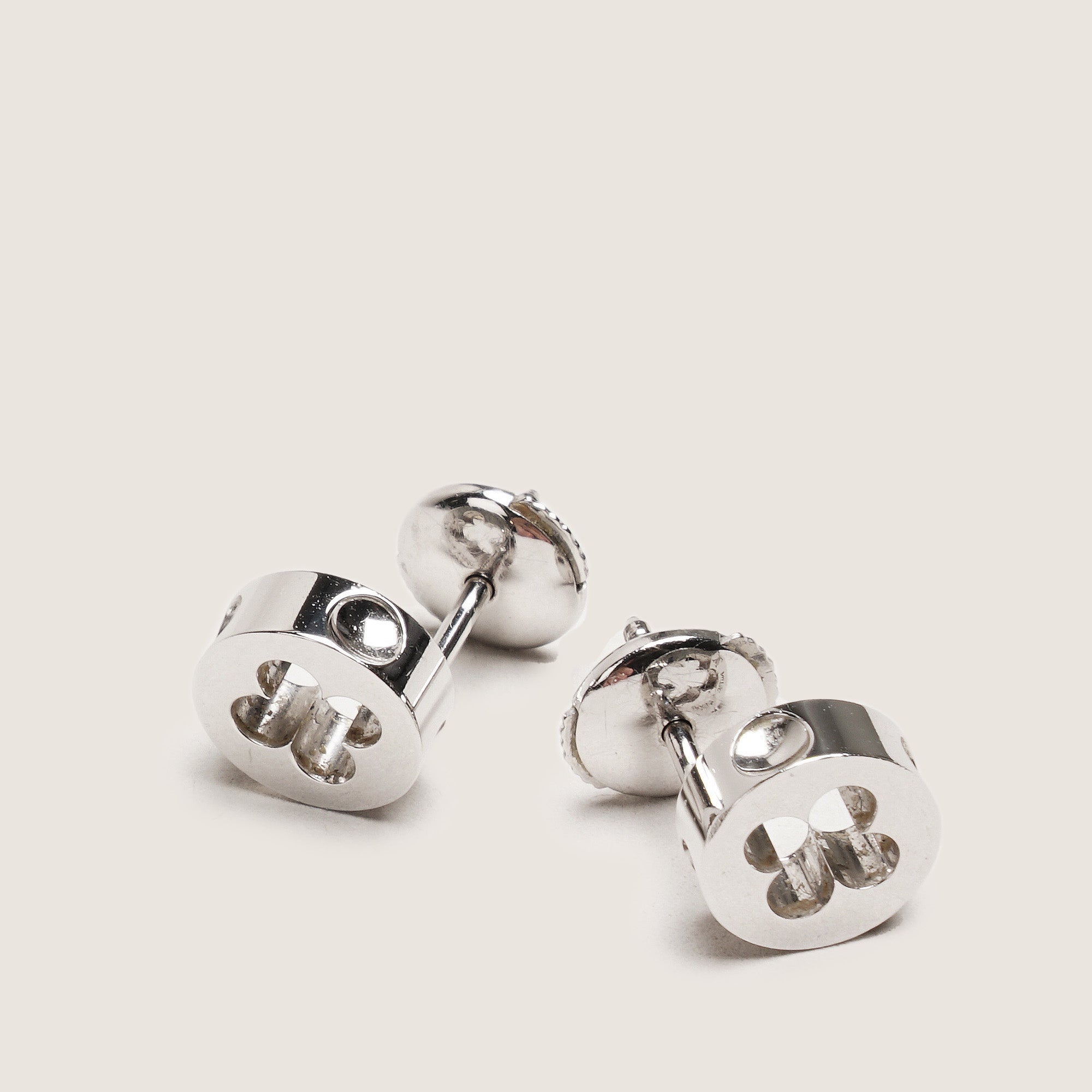 Empreinte Stud Earrings 18k White Gold - LOUIS VUITTON - Affordable Luxury