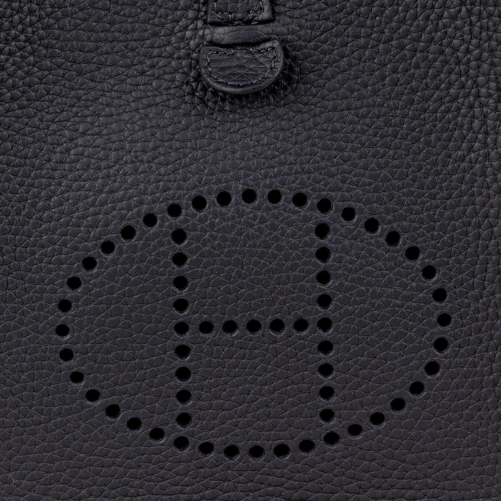 Evelyne 16 Amazone Shoulder Bag - HERMÈS - Affordable Luxury image