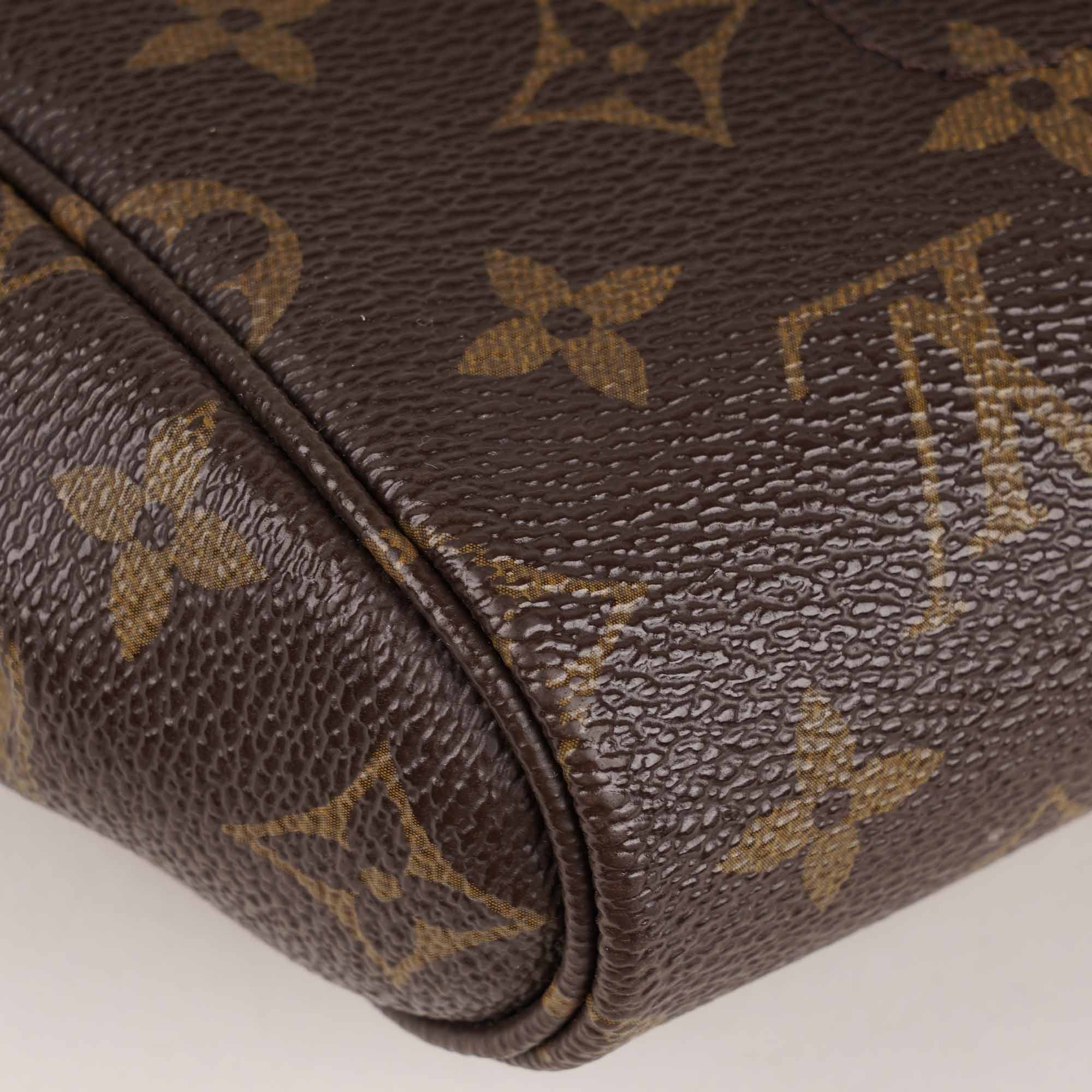 Favorite MM - LOUIS VUITTON - Affordable Luxury image