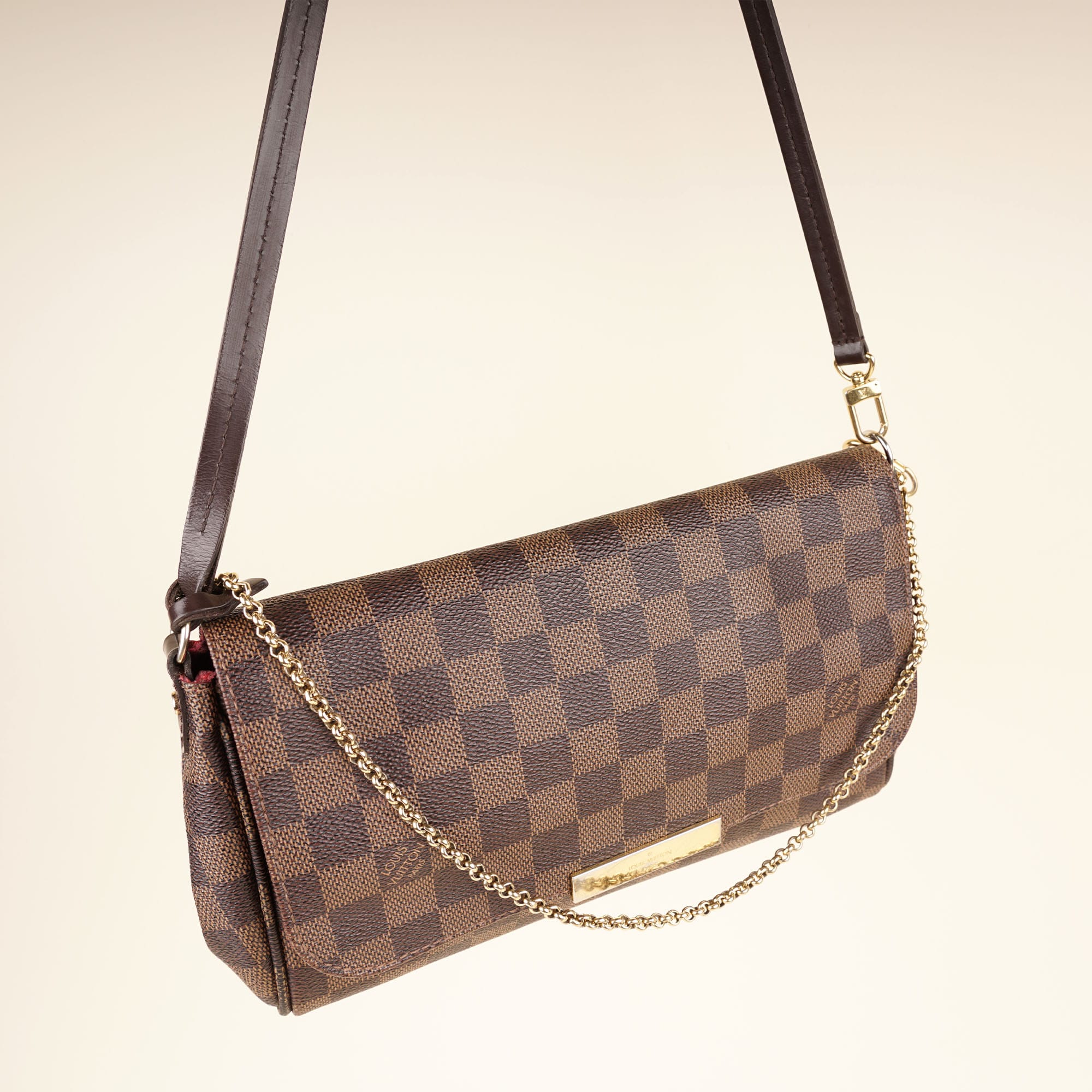 Favorite MM Messenger Bag - LOUIS VUITTON - Affordable Luxury image