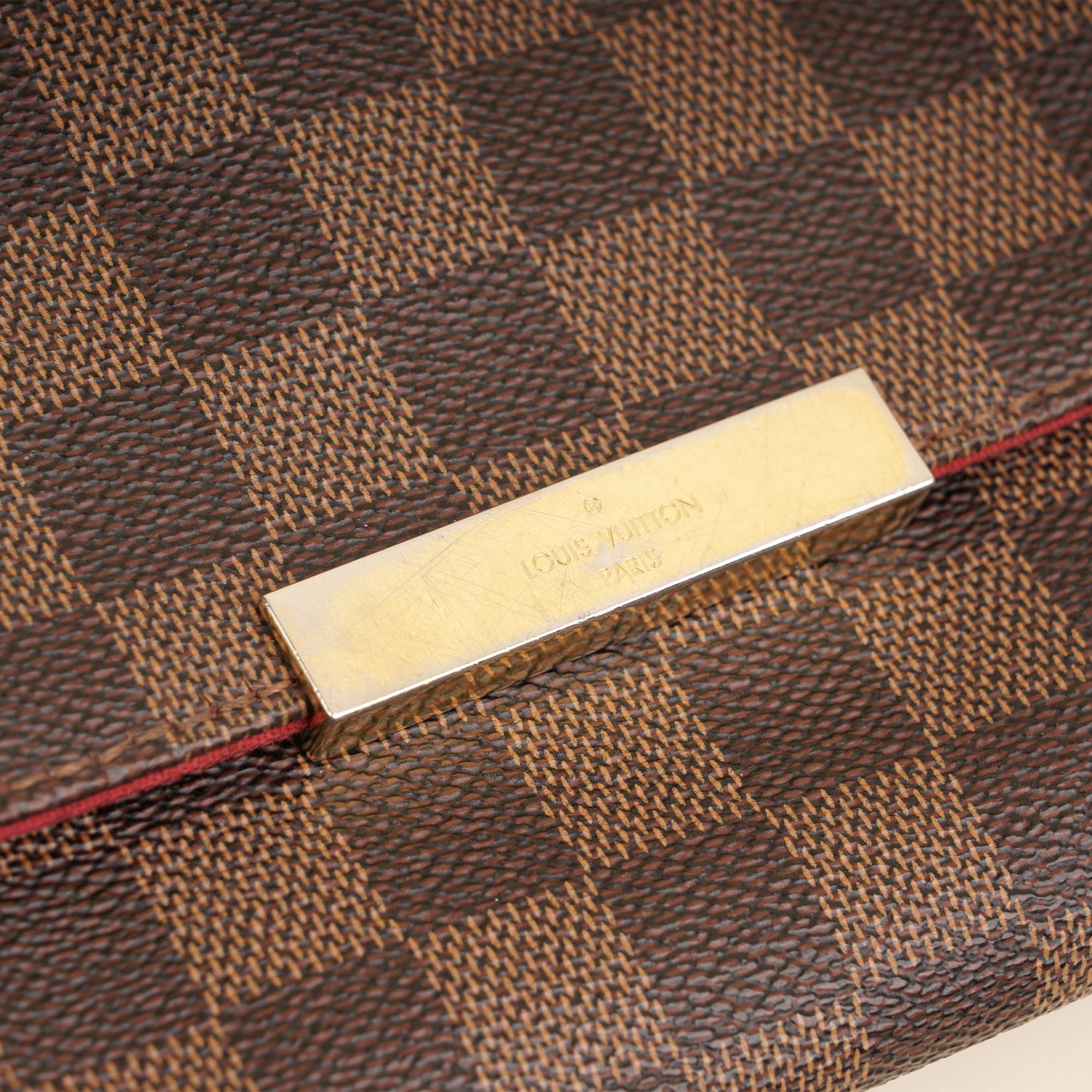 Favorite MM Messenger Bag - LOUIS VUITTON - Affordable Luxury image