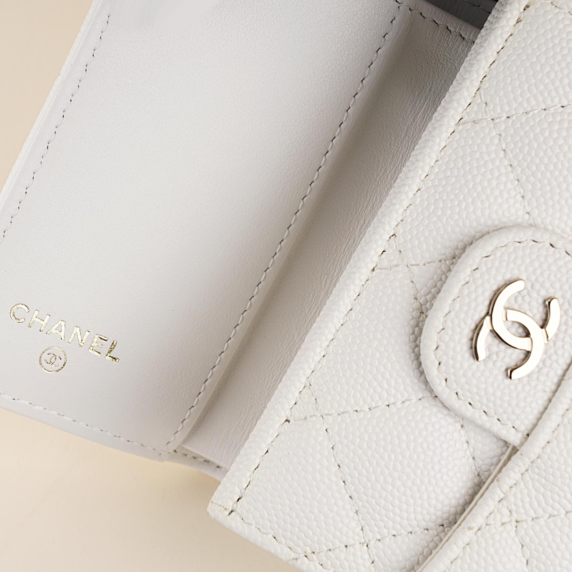 Flap Coin Wallet - CHANEL - Affordable Luxury image