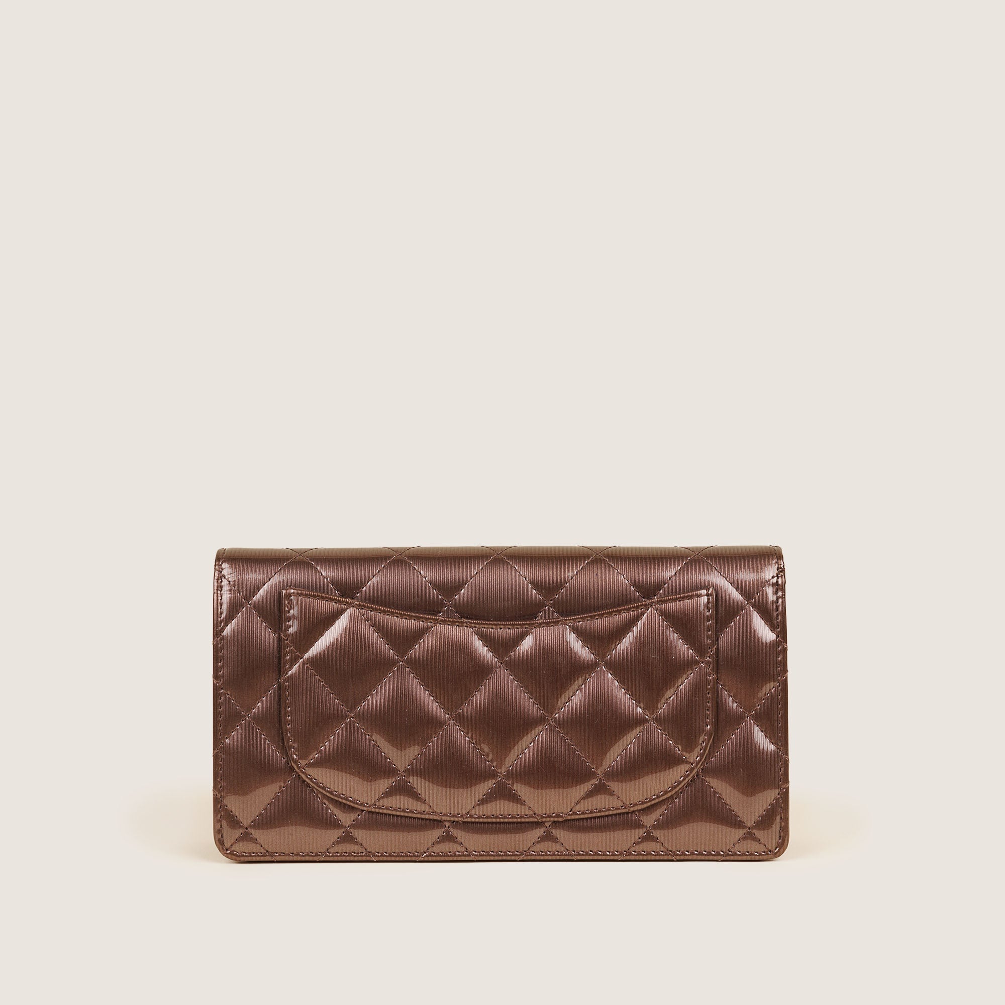 Fold Wallet - CHANEL - Affordable Luxury