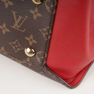 Gaia Shoulder Bag - LOUIS VUITTON - Affordable Luxury thumbnail image