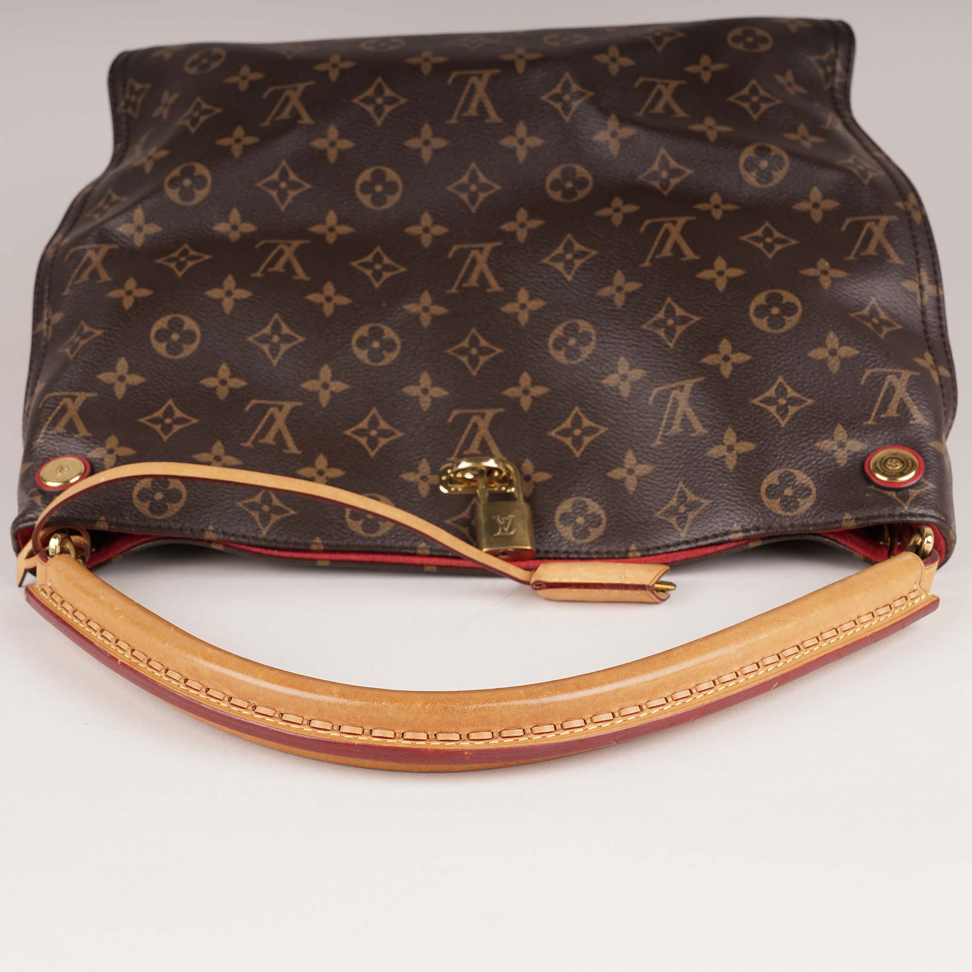 Gaia Shoulder Bag - LOUIS VUITTON - Affordable Luxury image