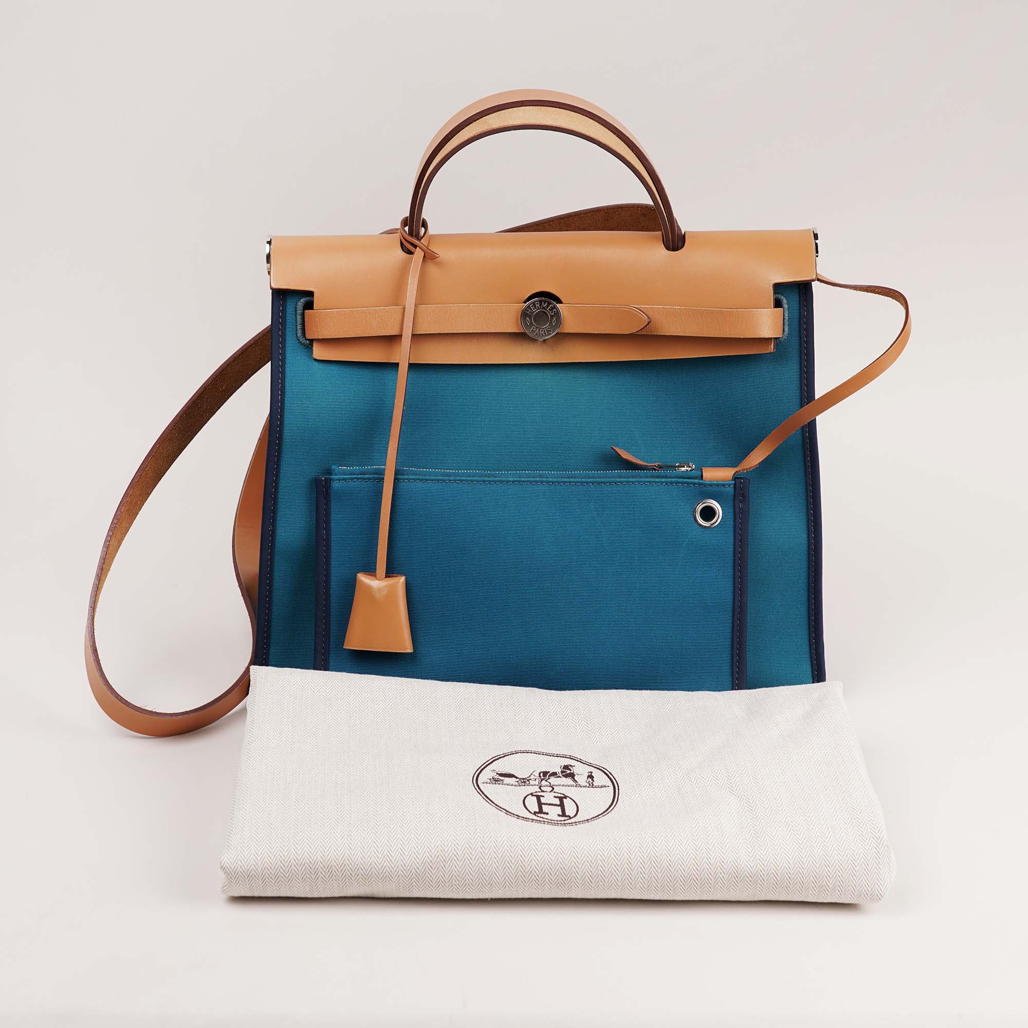 Herbag Zip 31 Bleu Izmir - HERMÈS - Affordable Luxury image