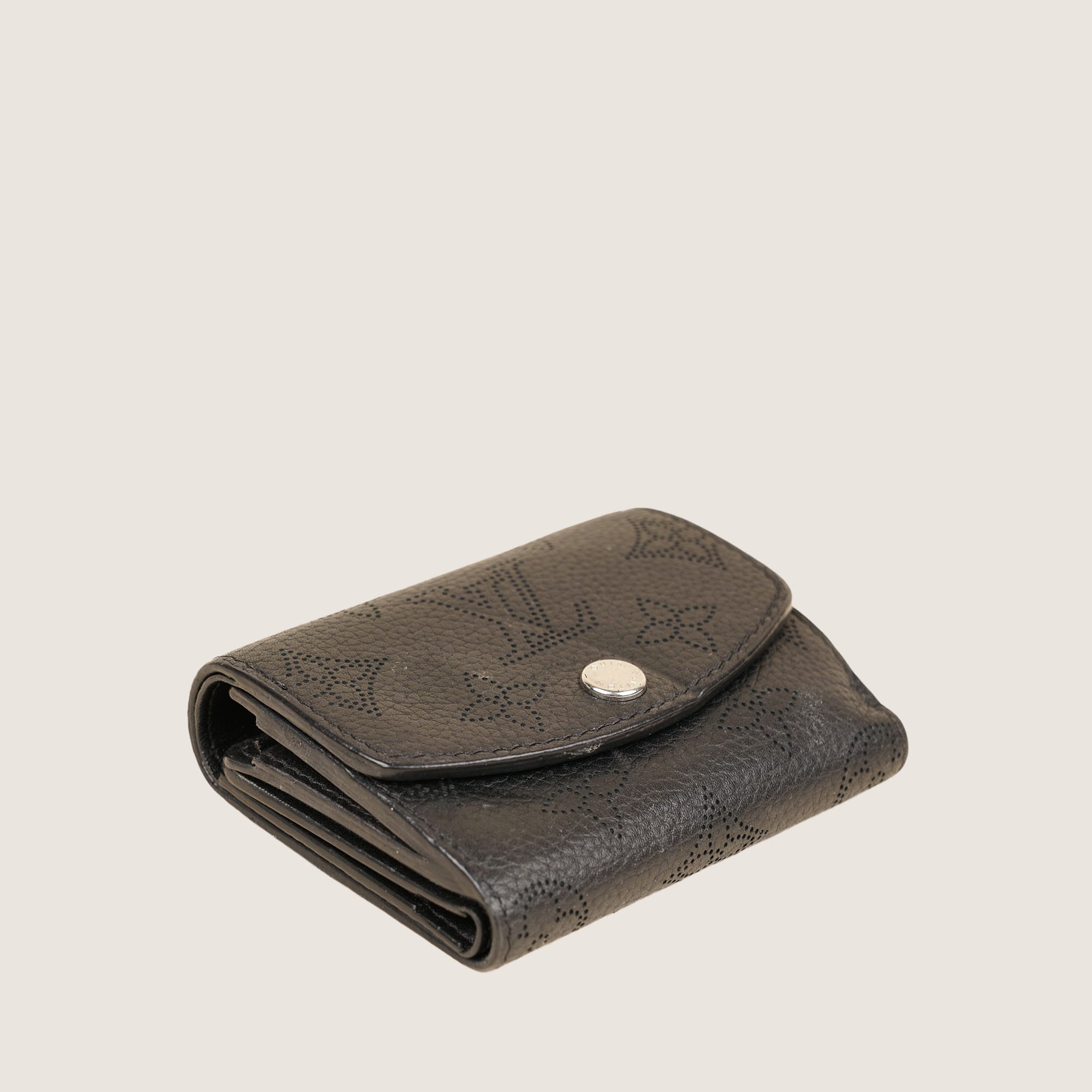 Iris XS Wallet - LOUIS VUITTON - Affordable Luxury image