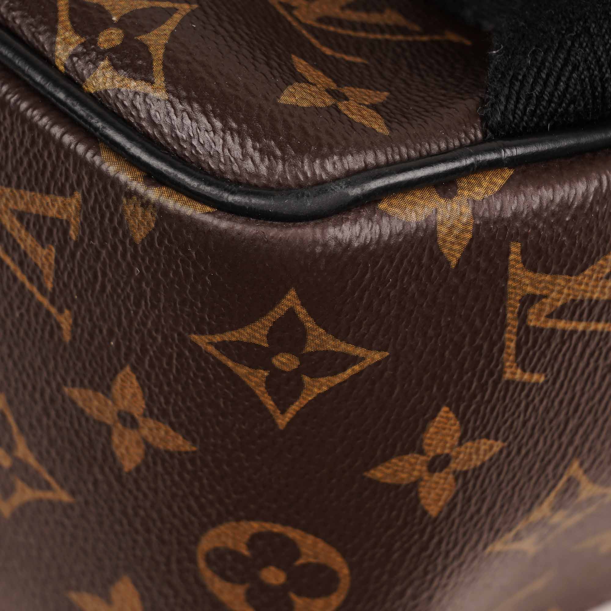 Josh Backpack - LOUIS VUITTON - Affordable Luxury image