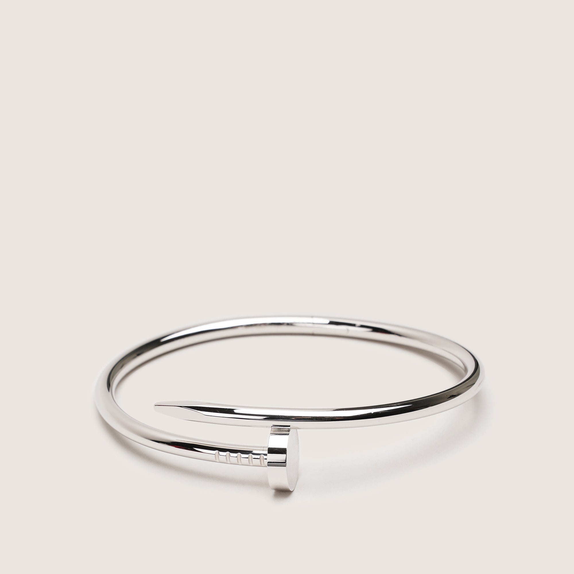 Juste un Clou Classic Bracelet B6048317 - CARTIER - Affordable Luxury