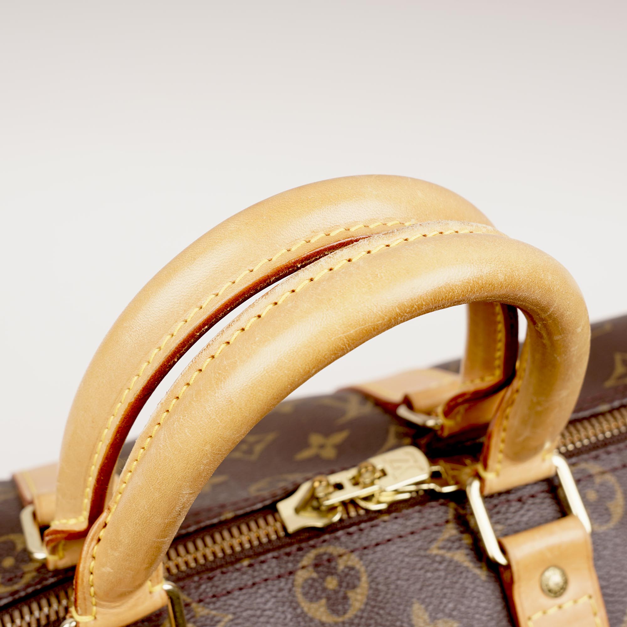 Keepall 45 Bandoulière - LOUIS VUITTON - Affordable Luxury image