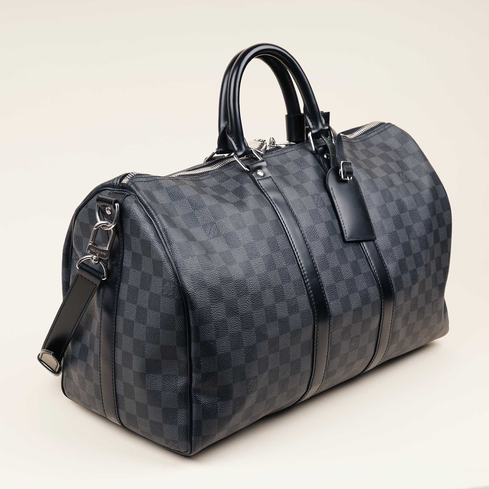 Keepall 45 Bandoulière Bag - LOUIS VUITTON - Affordable Luxury image