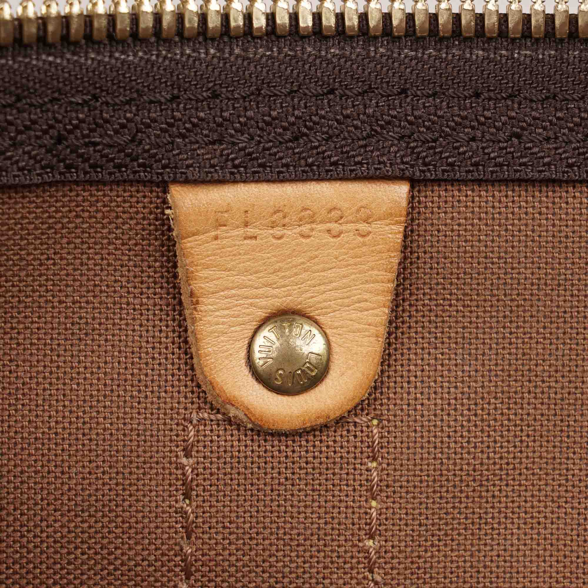 Keepall 45 Bandoulière Bag - LOUIS VUITTON - Affordable Luxury image
