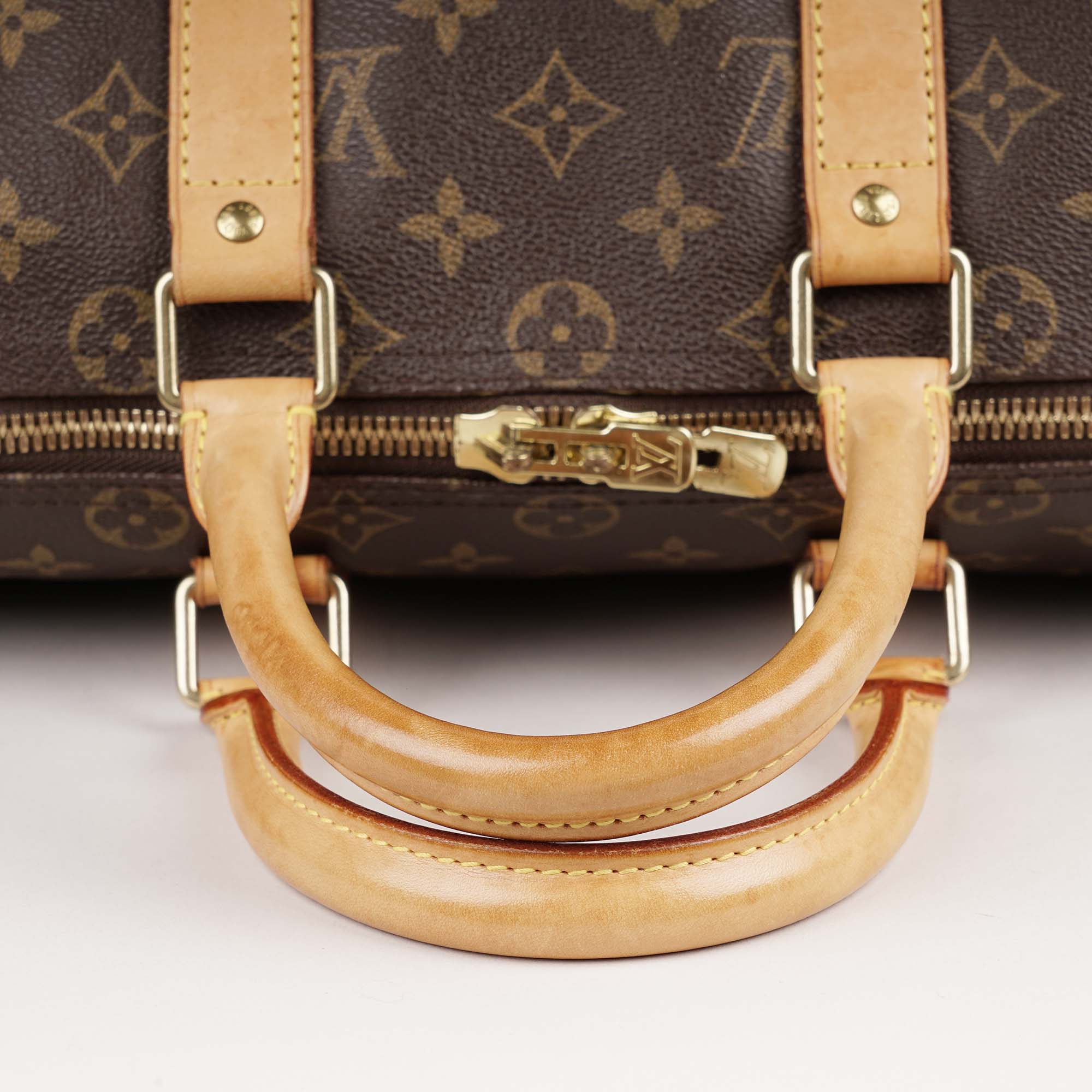 Keepall 45 Bandoulière Bag - LOUIS VUITTON - Affordable Luxury image