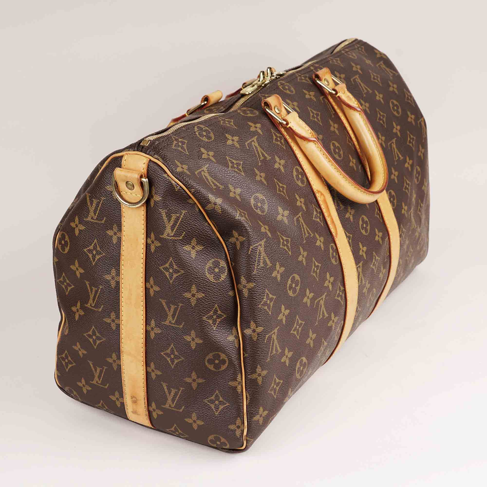 Keepall 45 Bandoulière Bag - LOUIS VUITTON - Affordable Luxury image