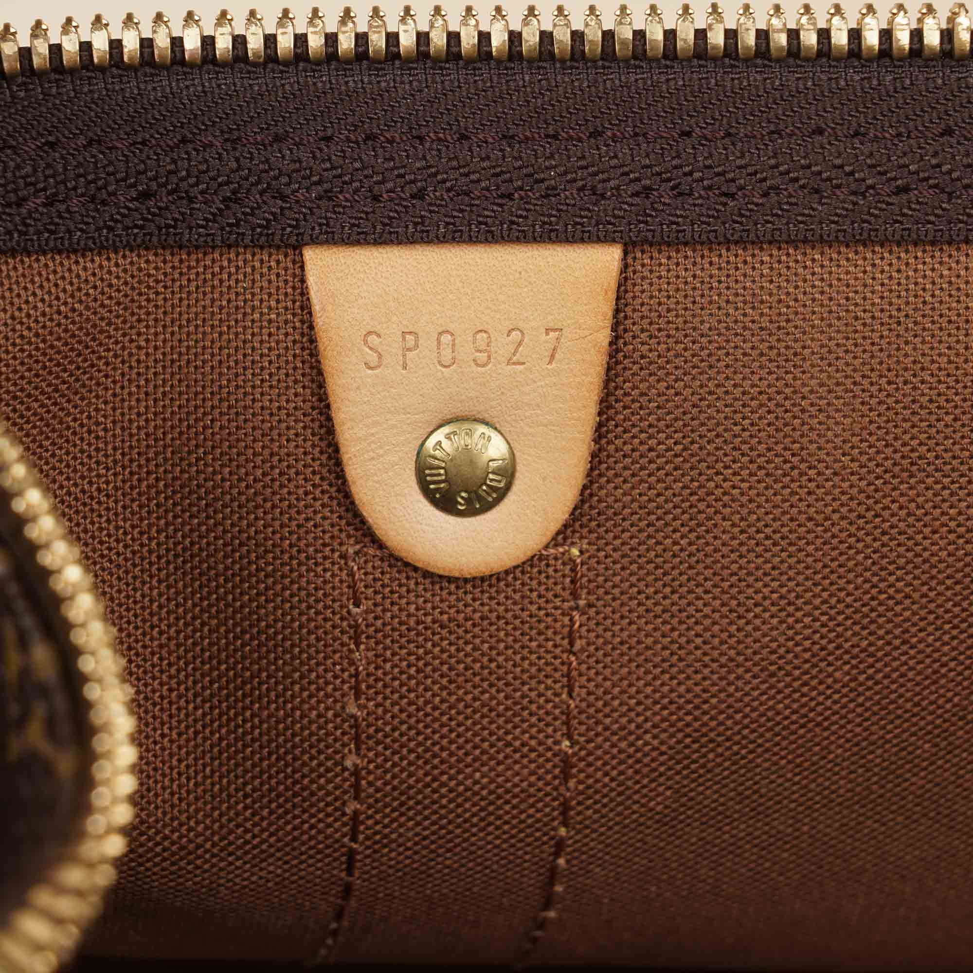 Keepall 50 Bag - LOUIS VUITTON - Affordable Luxury image