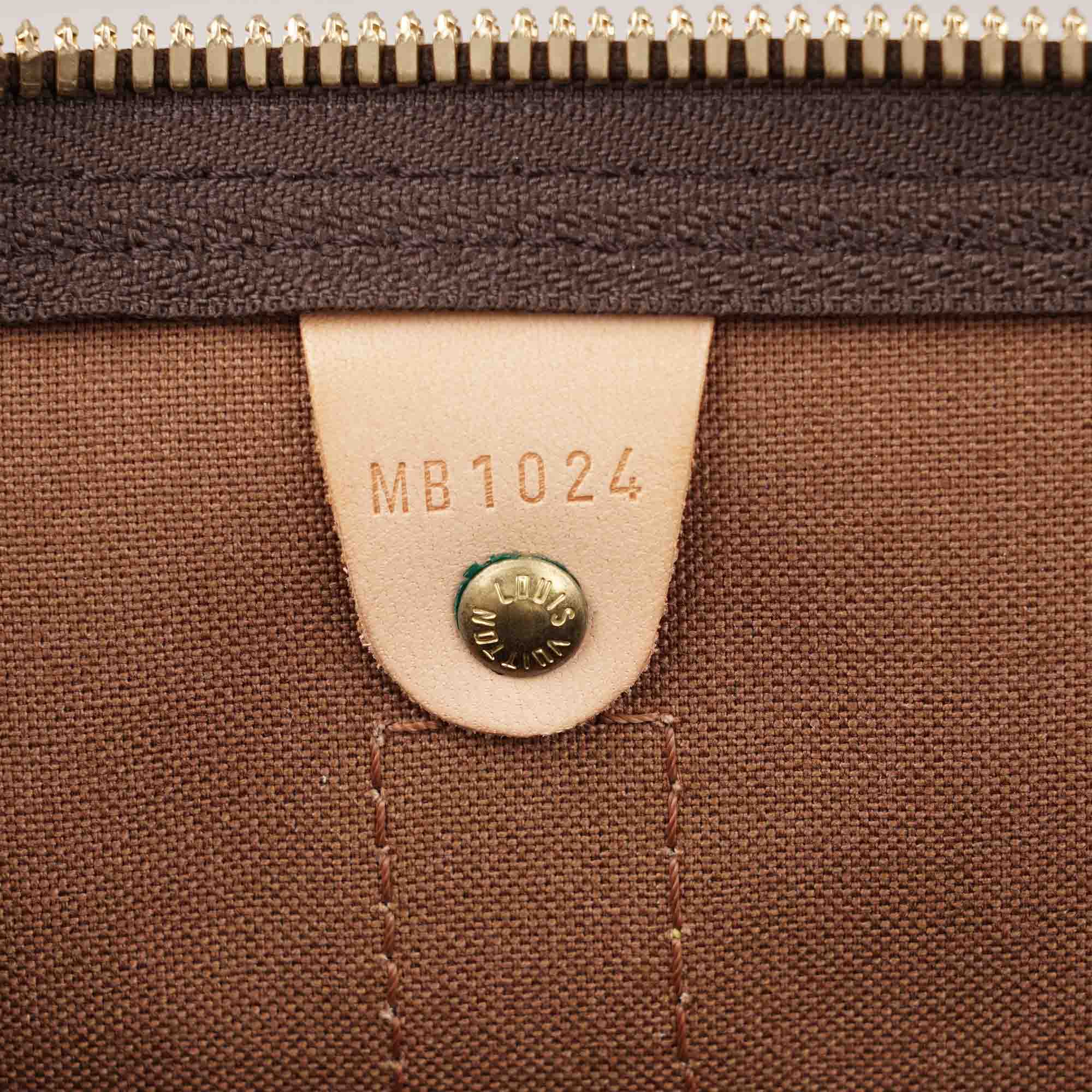 Keepall 50 Bandoulière - LOUIS VUITTON - Affordable Luxury image