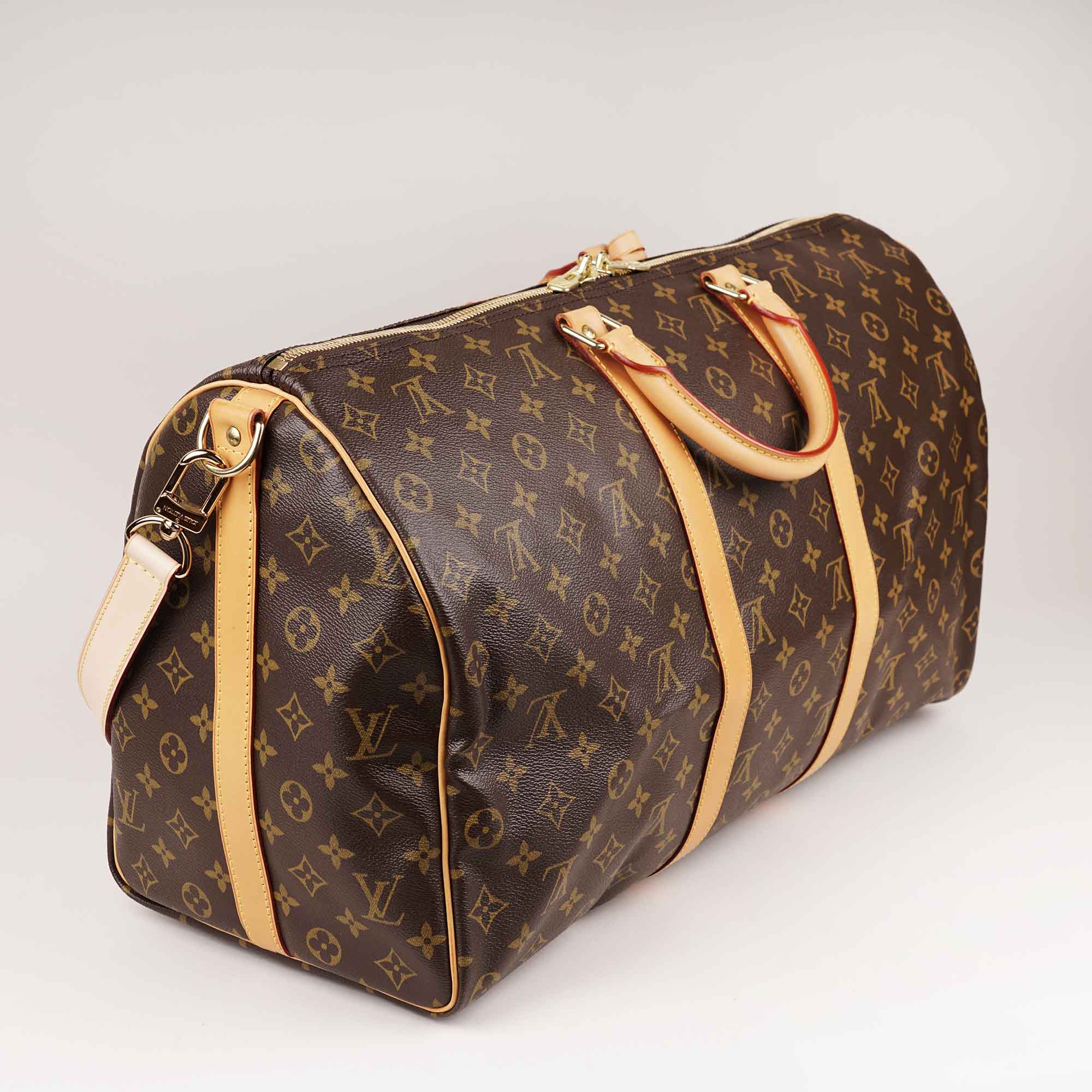 Keepall 50 Bandoulière - LOUIS VUITTON - Affordable Luxury image
