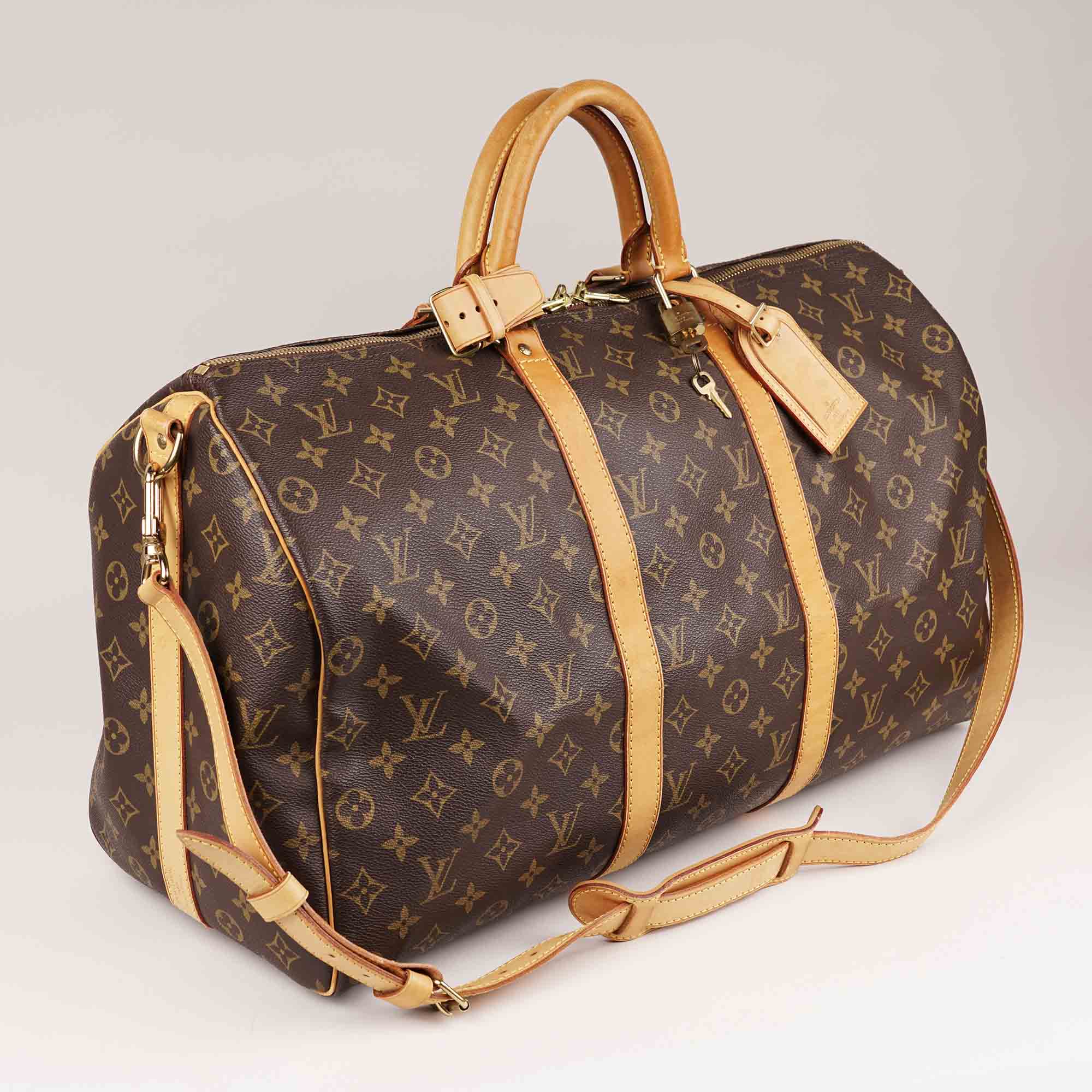 Keepall 50 Bandoulière - LOUIS VUITTON - Affordable Luxury image