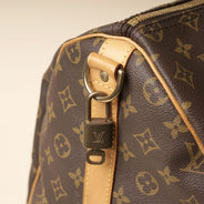 Keepall 50 Bandoulière Bag - LOUIS VUITTON - Affordable Luxury thumbnail image