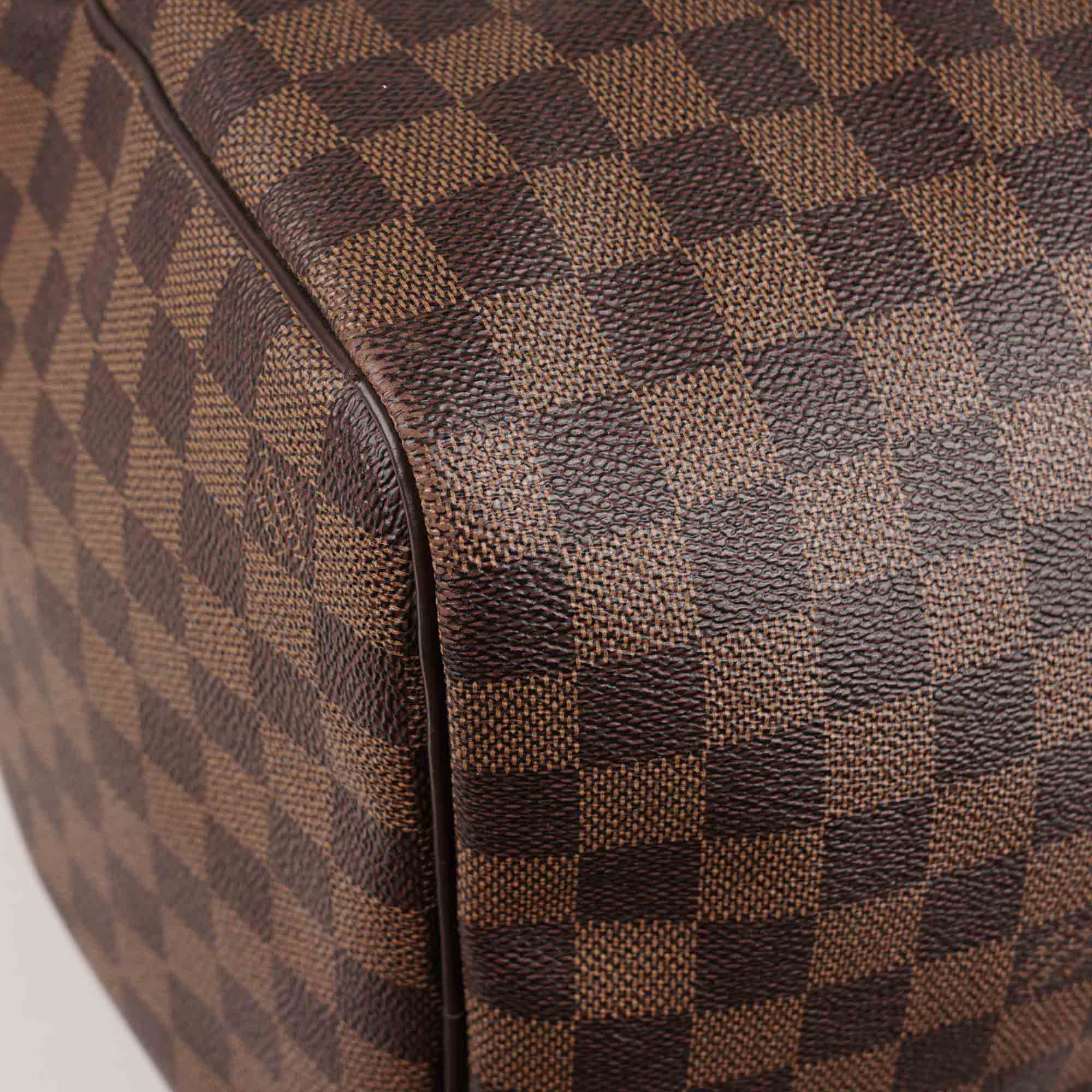 Keepall 55 - LOUIS VUITTON - Affordable Luxury image