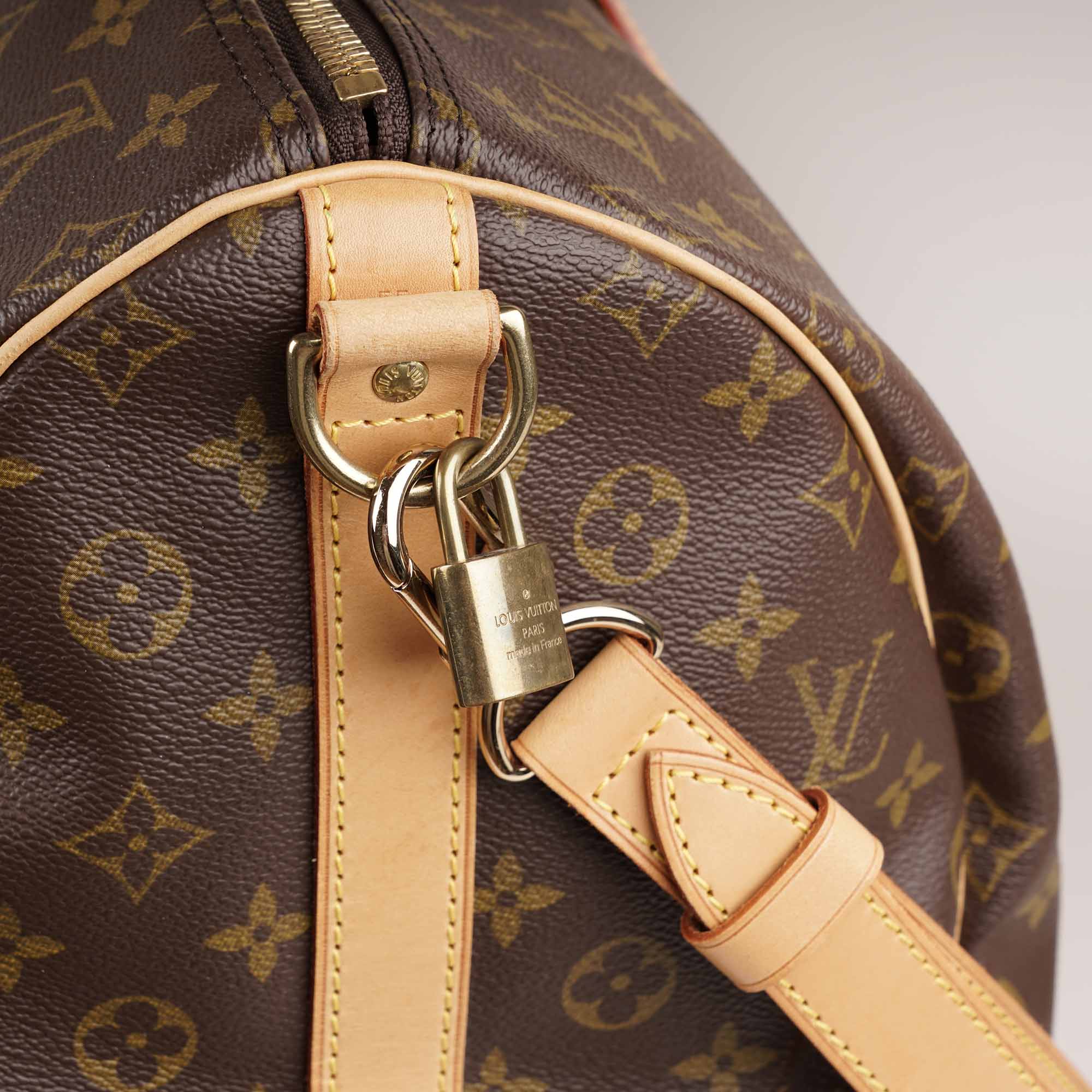 Keepall 55 Bandoulière - LOUIS VUITTON - Affordable Luxury image