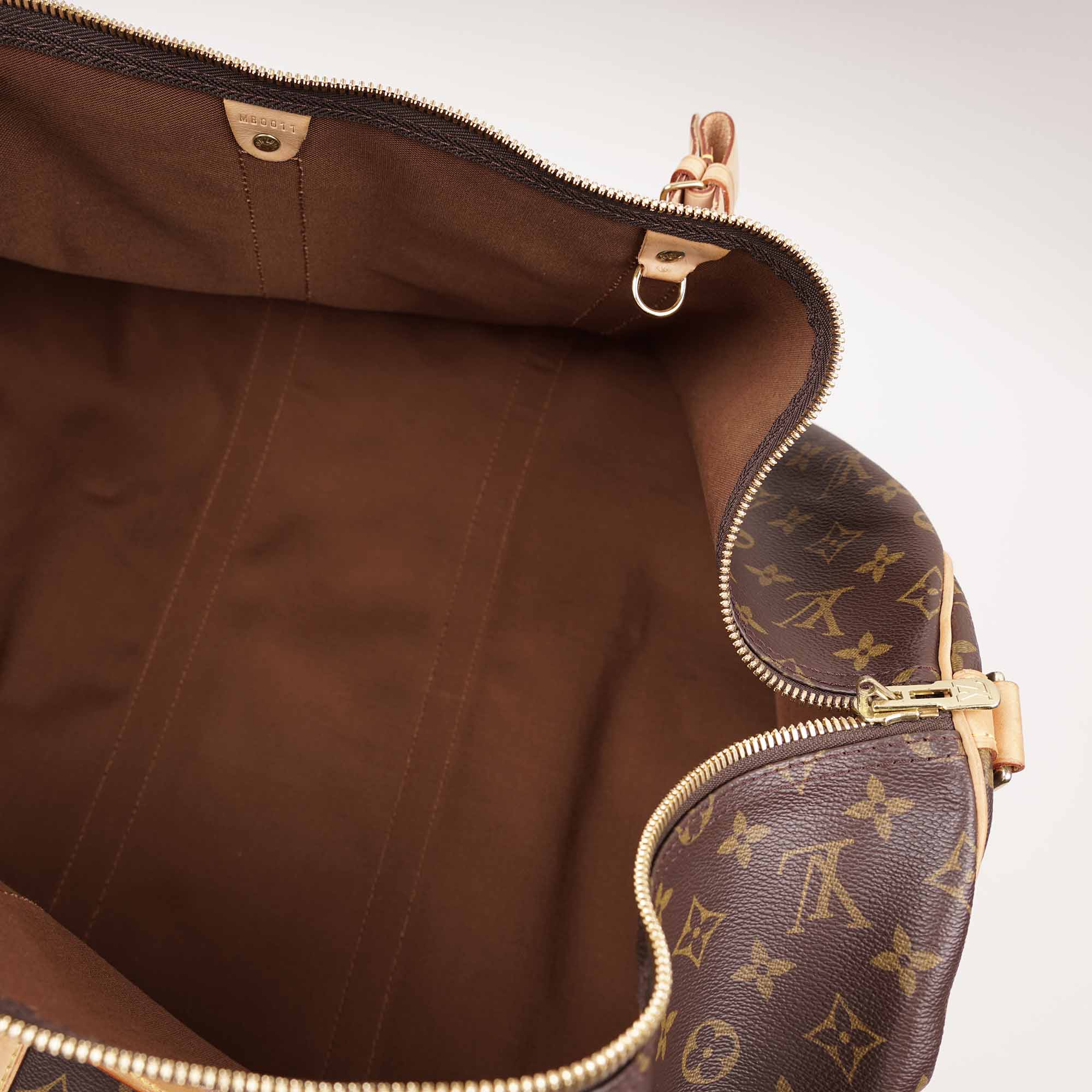 Keepall 55 Bandoulière - LOUIS VUITTON - Affordable Luxury image