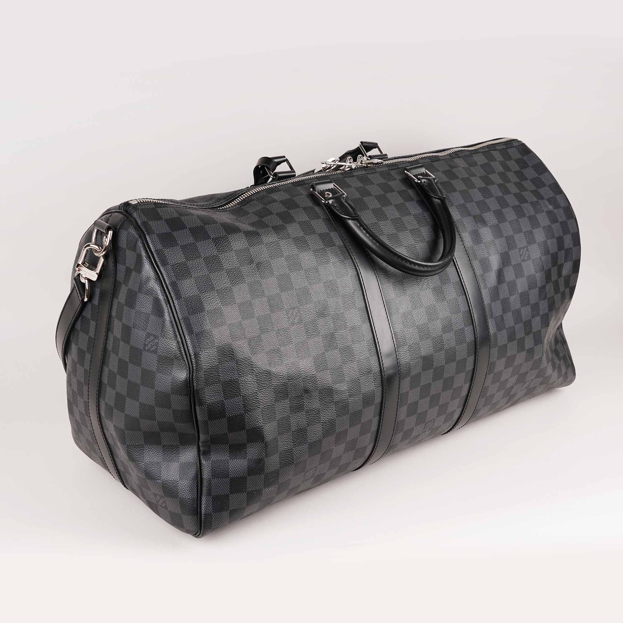 Keepall 55 Bandoulière Bag - LOUIS VUITTON - Affordable Luxury image
