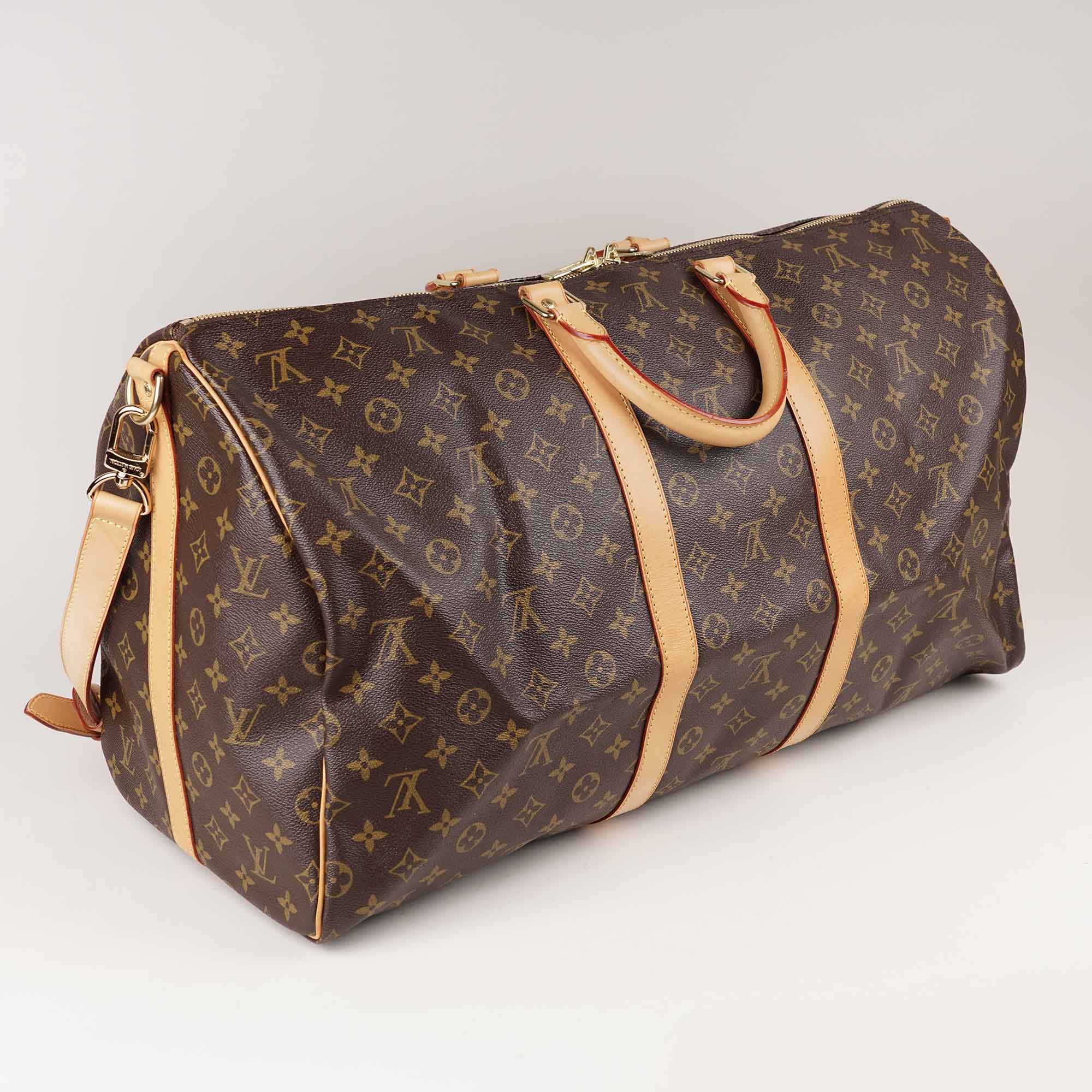 Keepall 55 Bandoulière Bag - LOUIS VUITTON - Affordable Luxury image