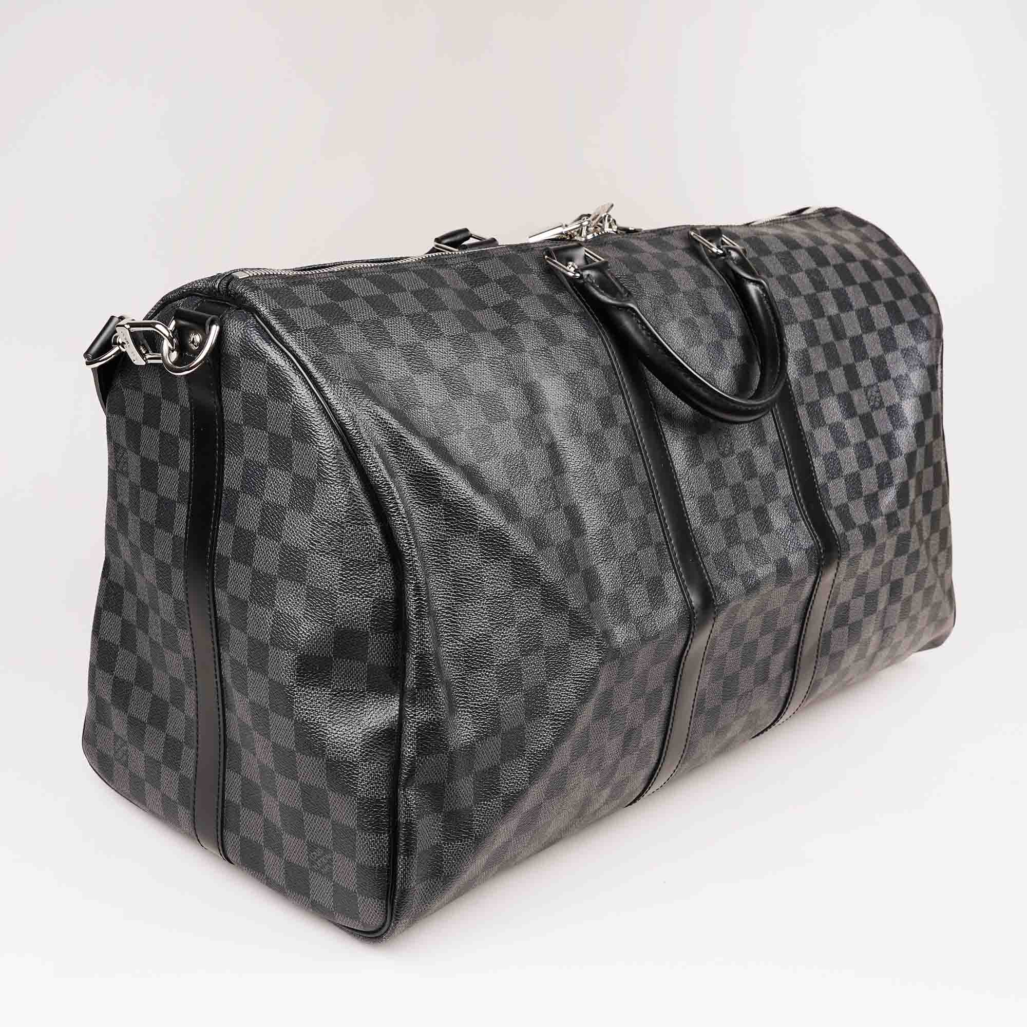 Keepall Bandoulière 55 - LOUIS VUITTON - Affordable Luxury image