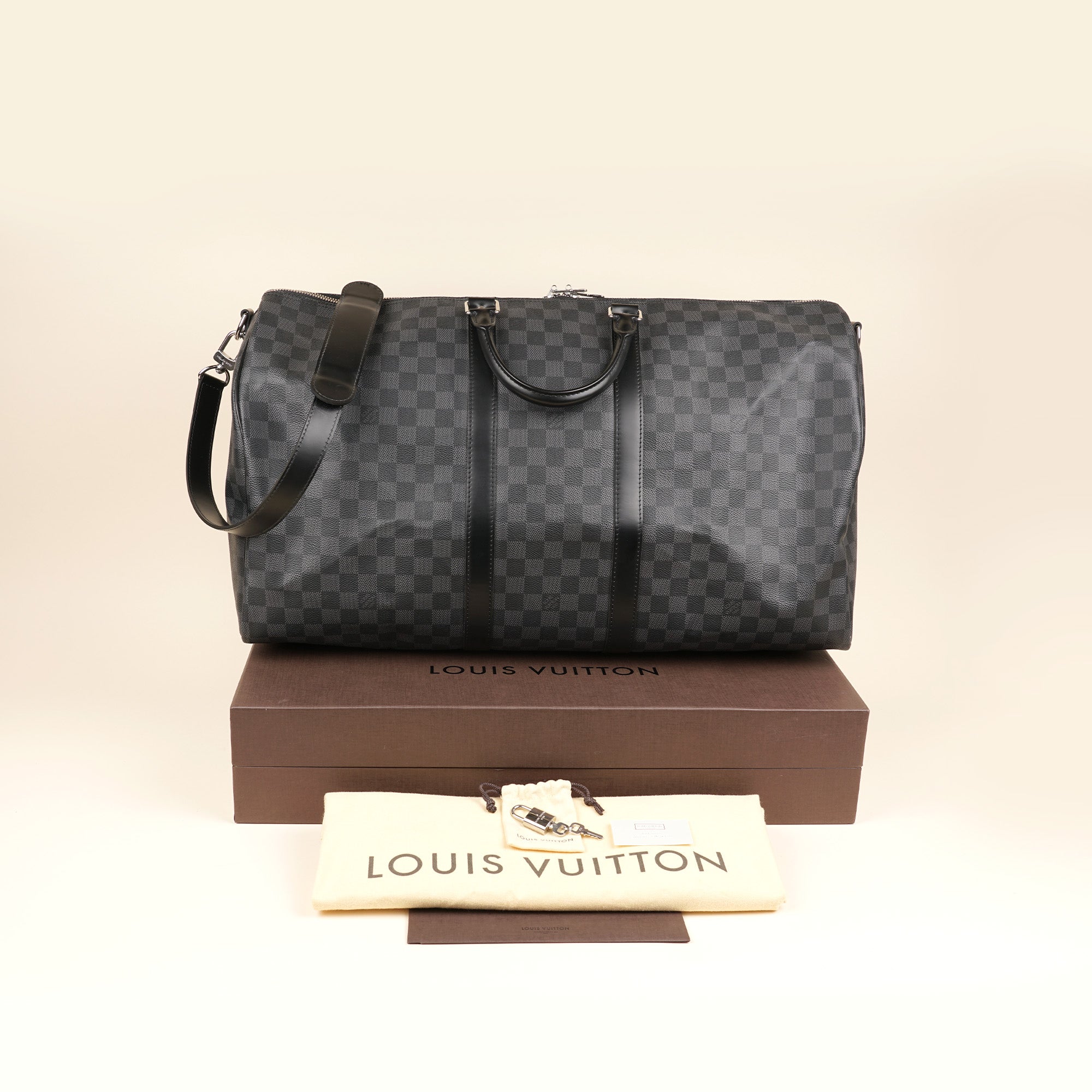 Keepall Bandoulière 55 Bag - LOUIS VUITTON - Affordable Luxury image