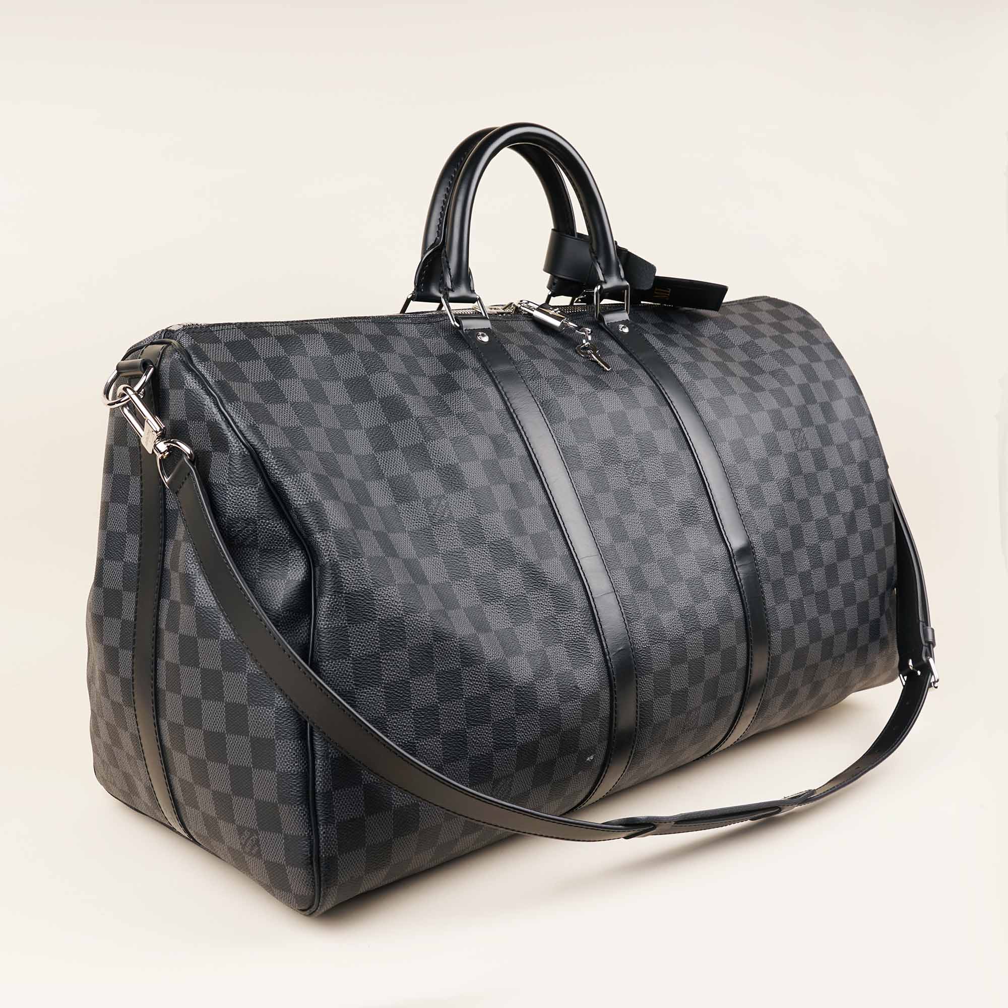 Keepall Bandoulière 55 Bag - LOUIS VUITTON - Affordable Luxury image