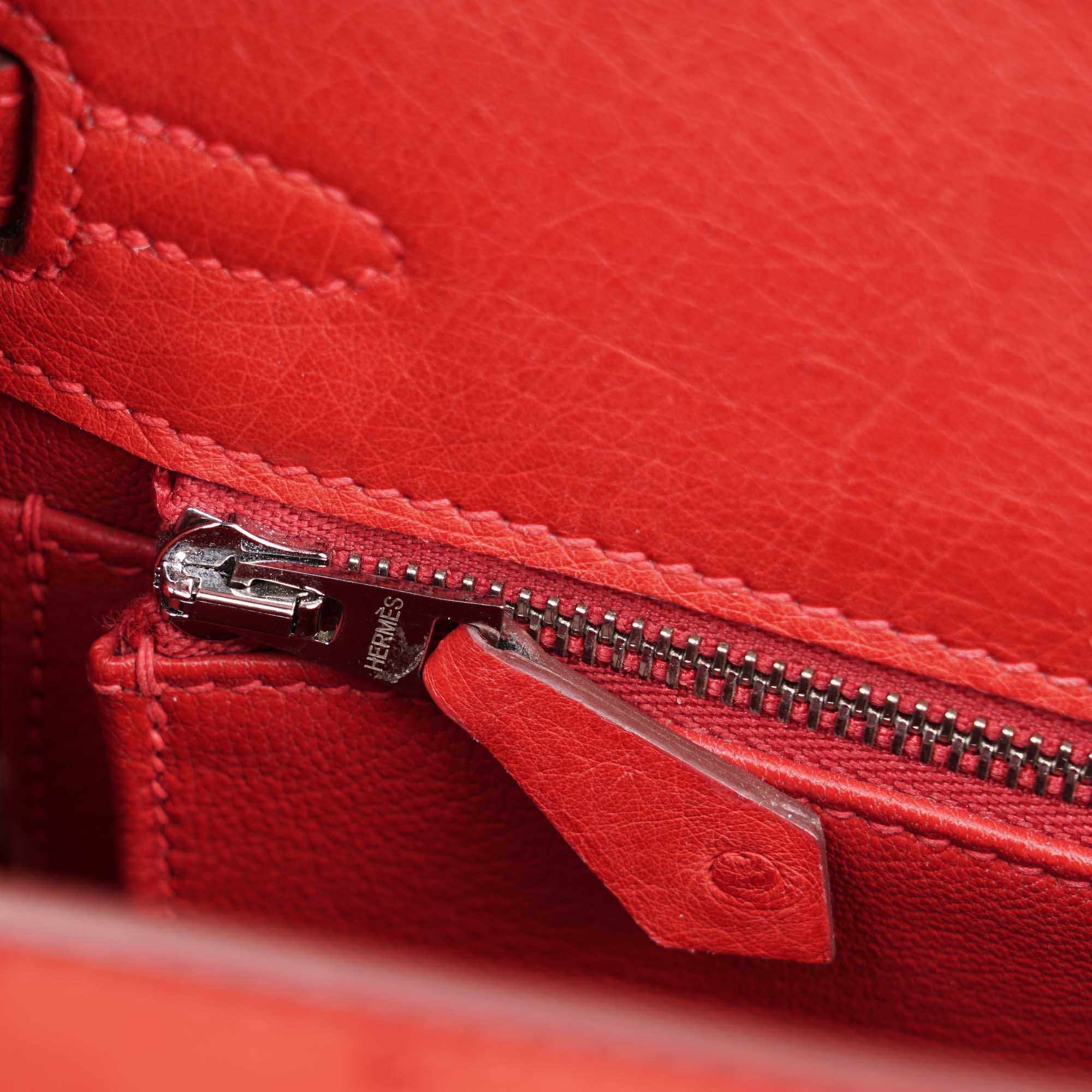 Kelly 25 Handbag - HERMÈS - Affordable Luxury image