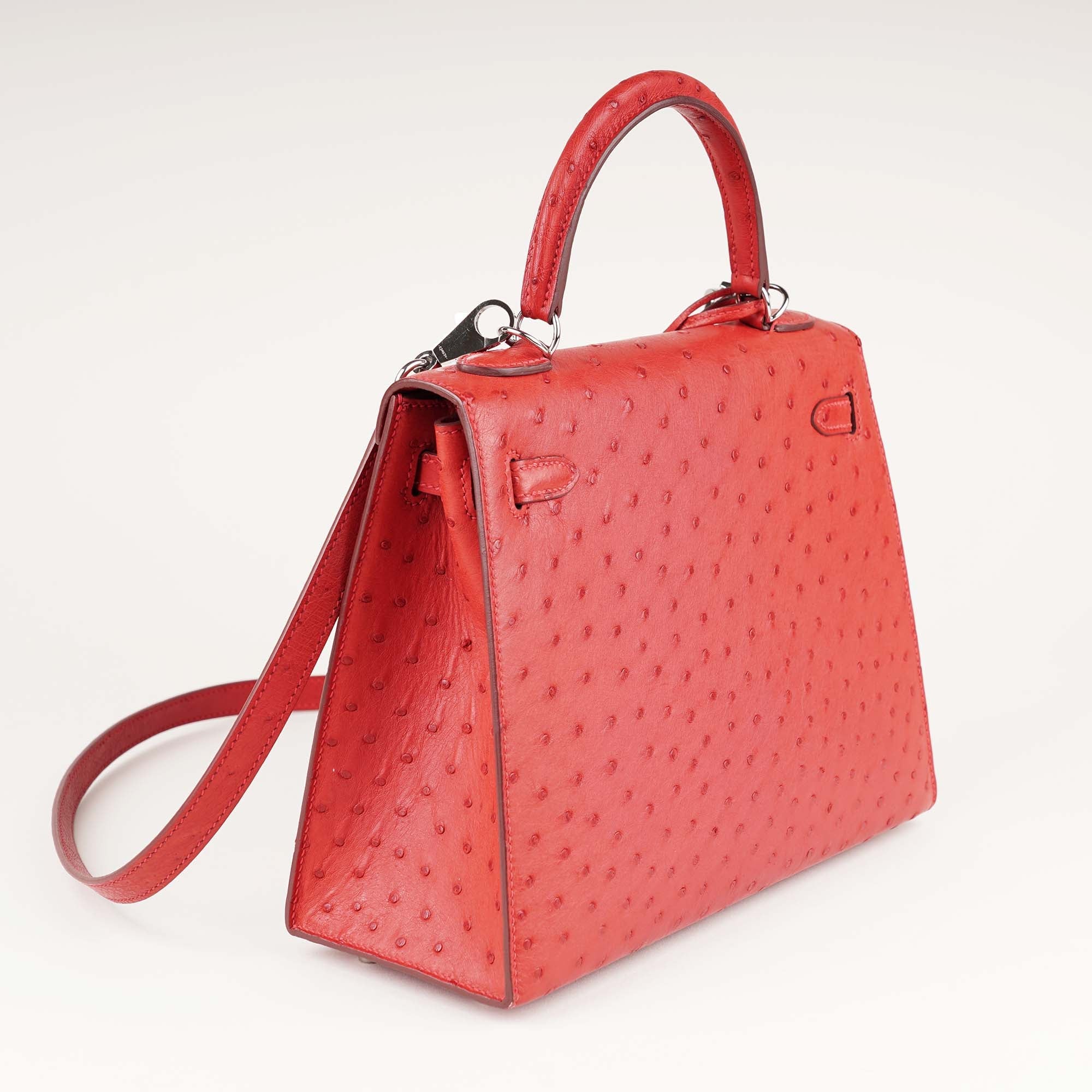 Kelly 25 Handbag - HERMÈS - Affordable Luxury image