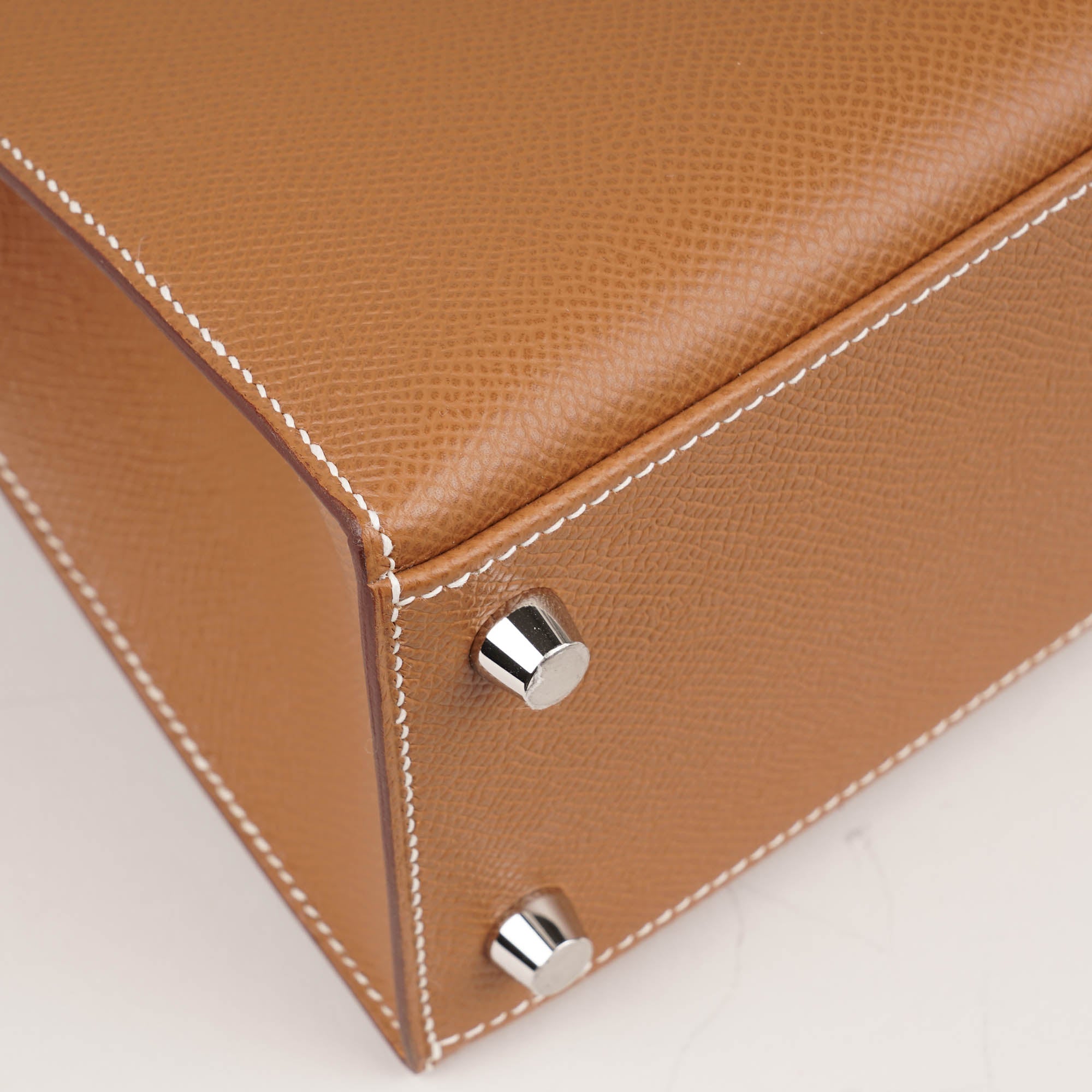 Kelly 25 Sellier Handbag 2024 - HERMÈS - Affordable Luxury image