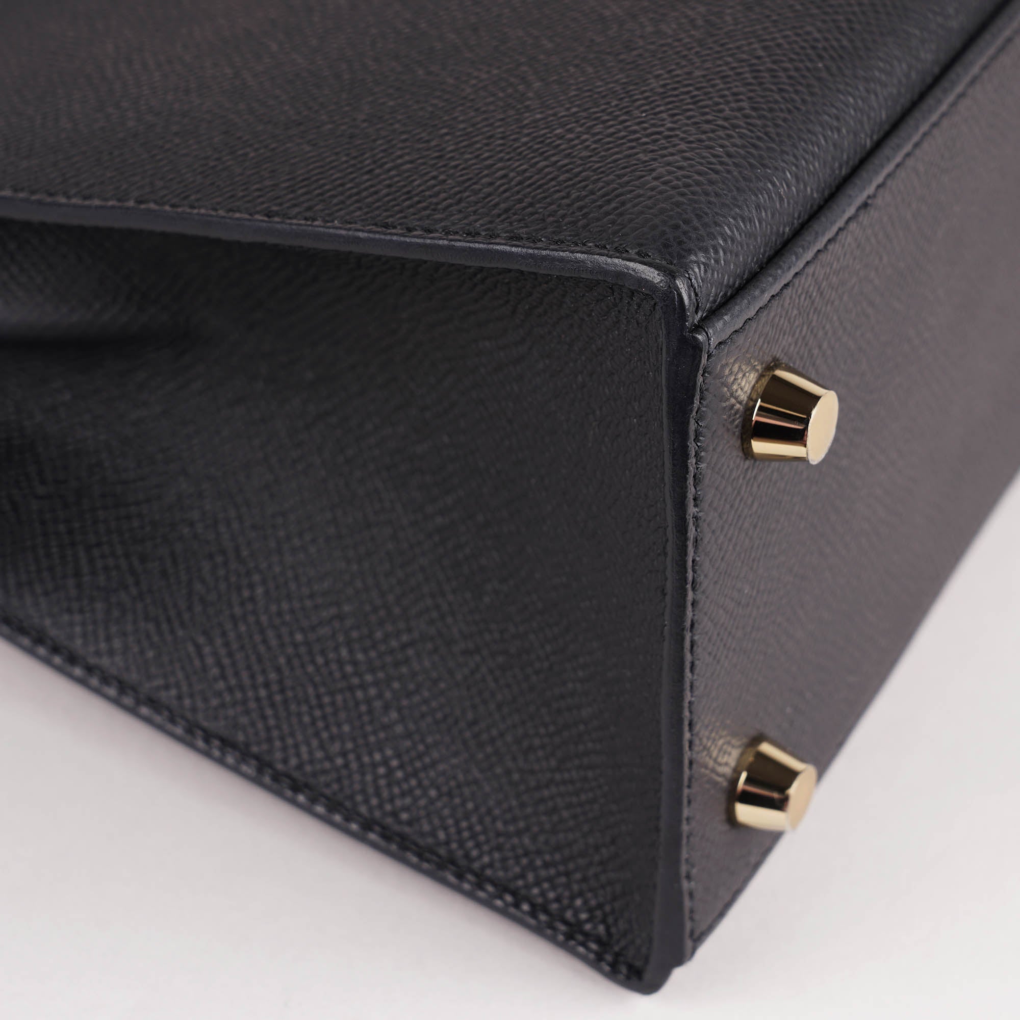Kelly 25 Sellier Handbag - HERMÈS - Affordable Luxury image