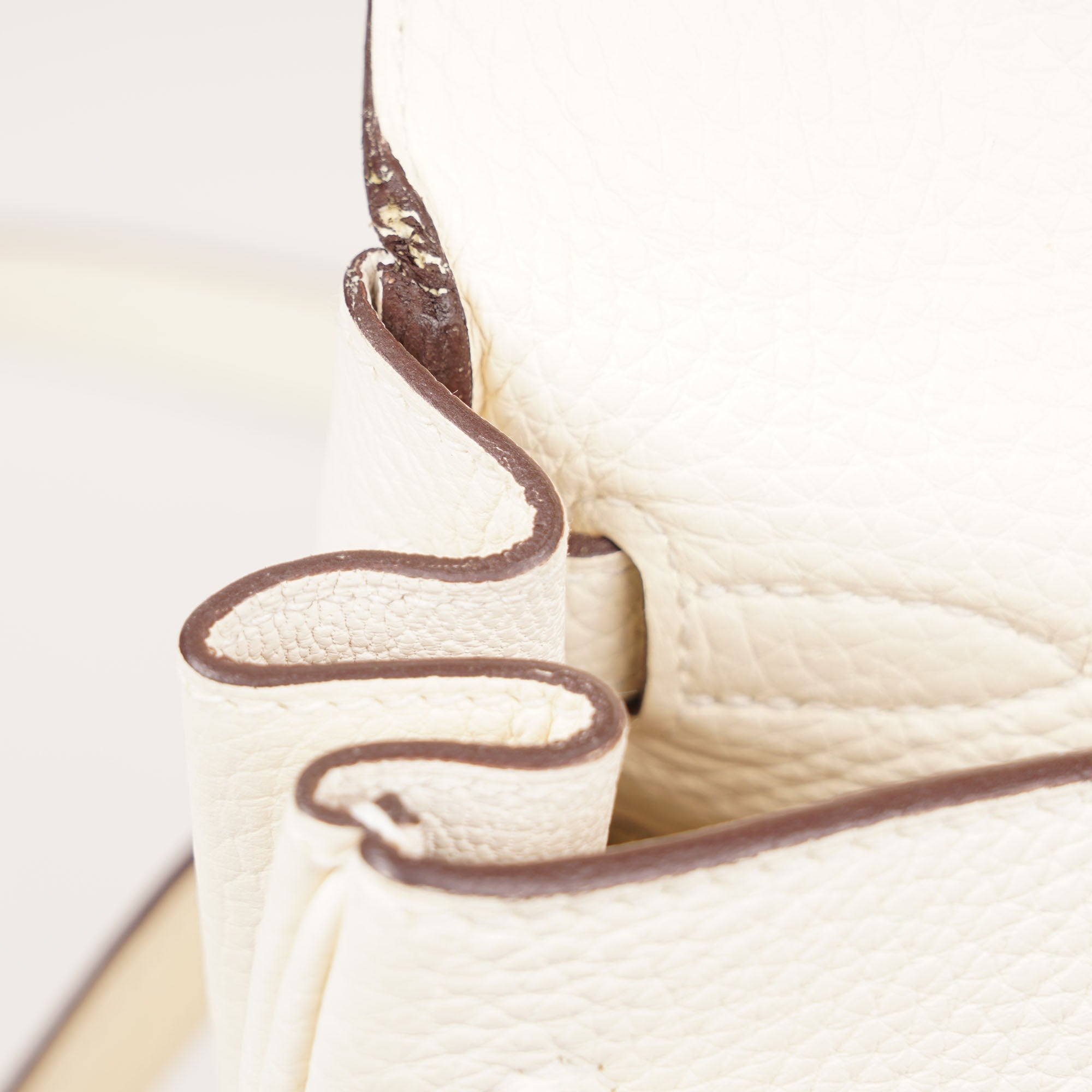 Kelly 28 Retourne Handbag - HERMÈS - Affordable Luxury image