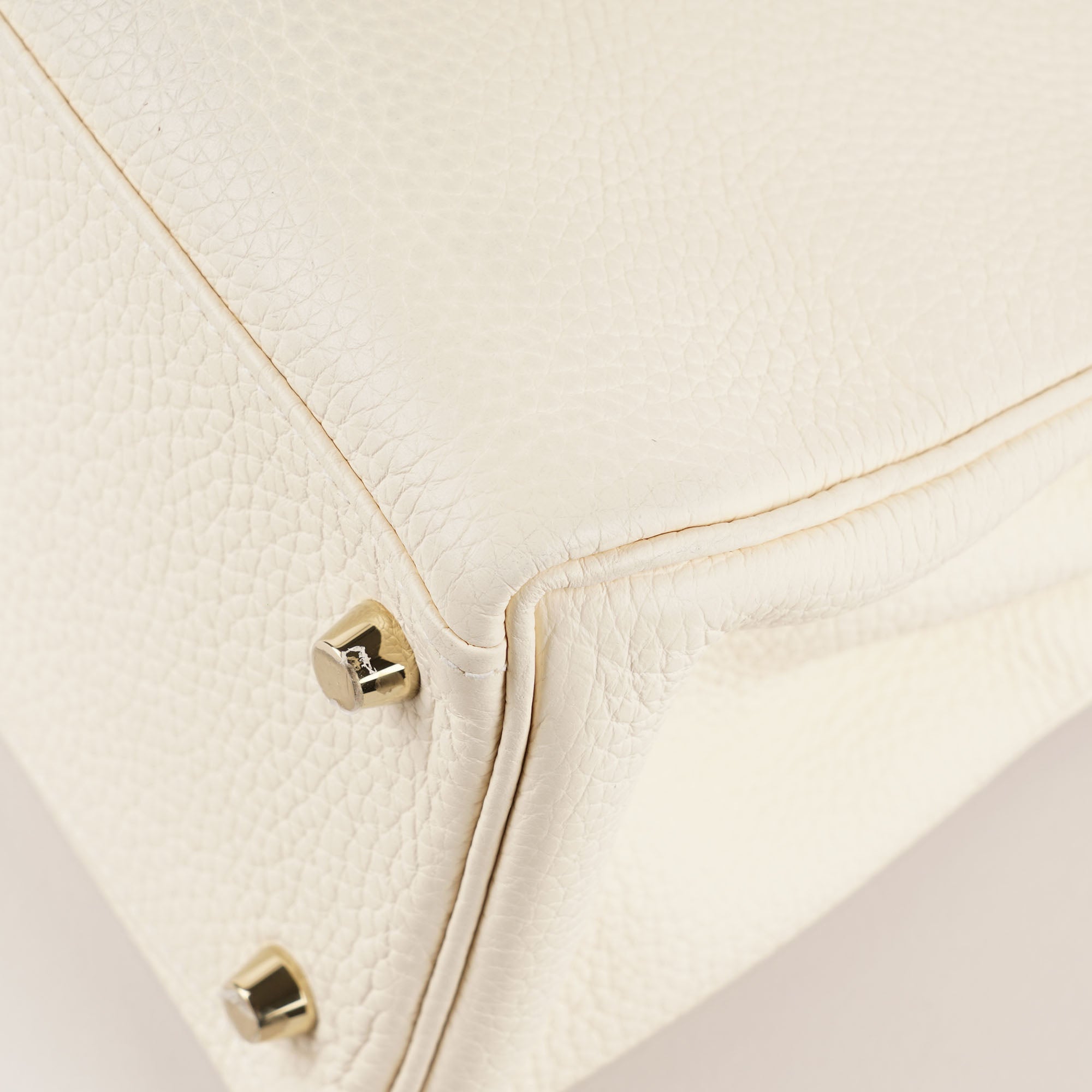 Kelly 28 Retourne Handbag - HERMÈS - Affordable Luxury image