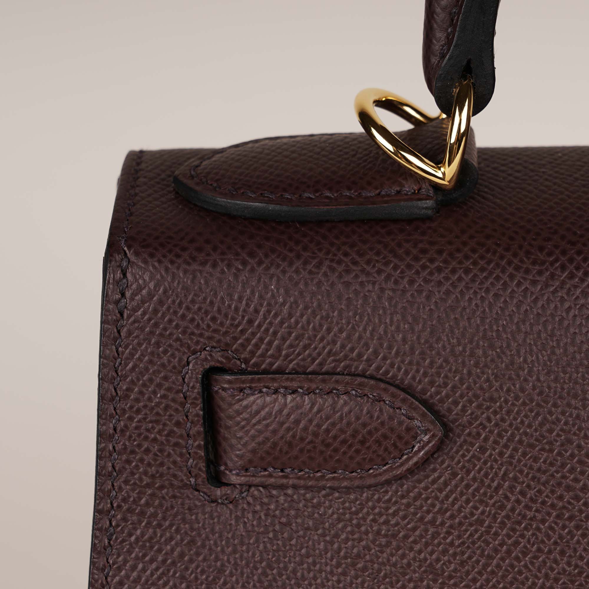 Kelly 28 Sellier Handbag - HERMÈS - Affordable Luxury image