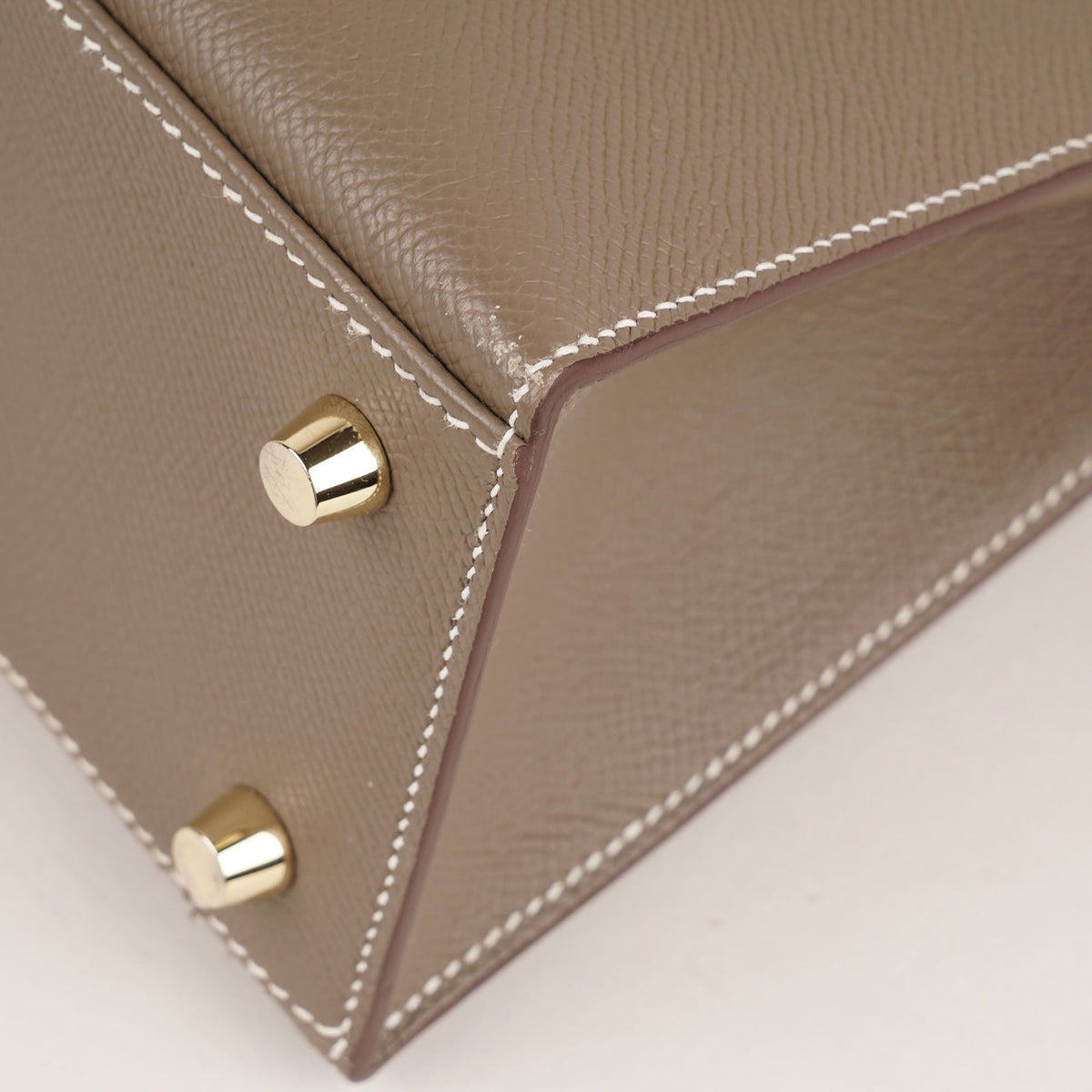Kelly II Sellier 25 Handbag - HERMÈS - Affordable Luxury image