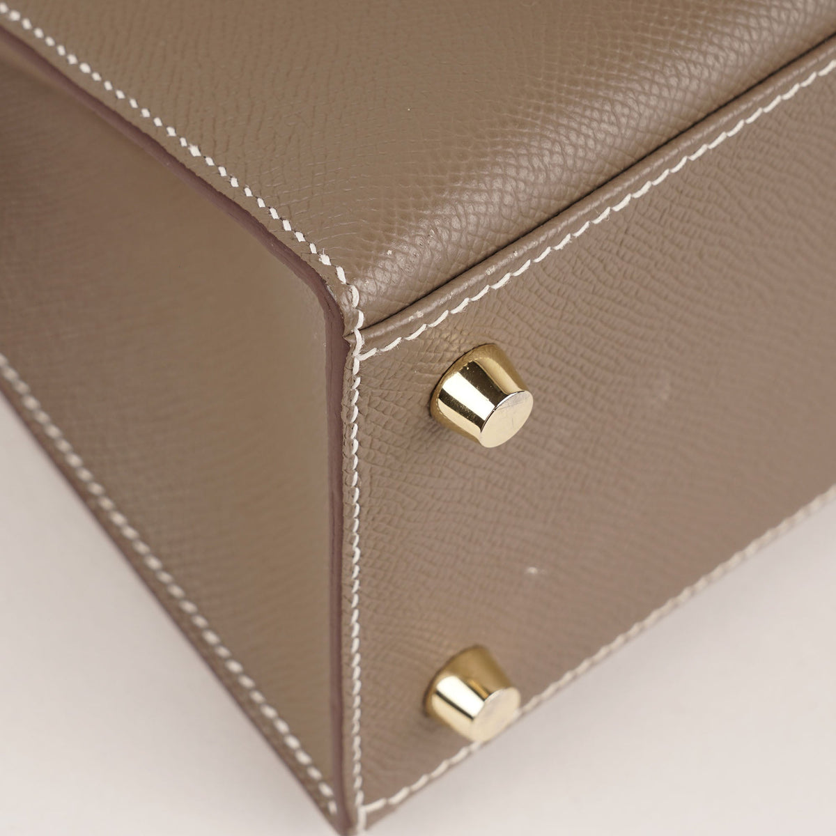 Kelly II Sellier 25 Handbag - HERMÈS - Affordable Luxury image