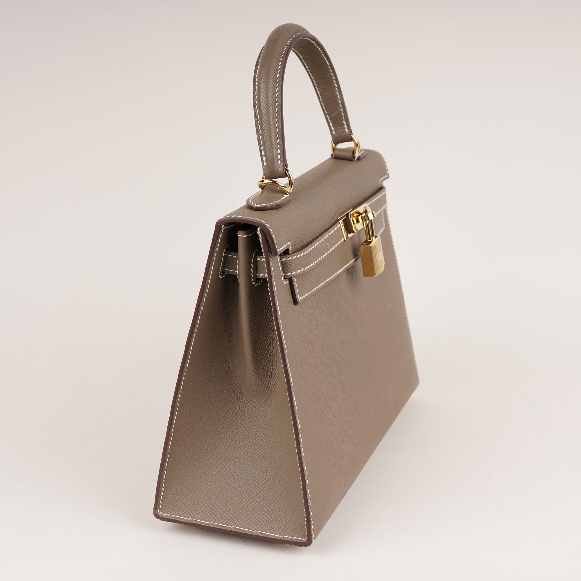 Kelly II Sellier 25 Handbag - HERMÈS - Affordable Luxury image