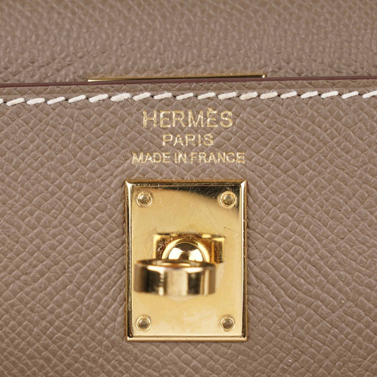Kelly II Sellier 25 Handbag - HERMÈS - Affordable Luxury image