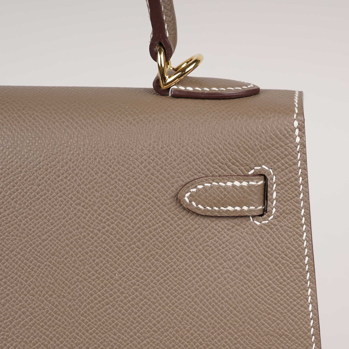 Kelly II Sellier 25 Handbag Etoupe - HERMÈS - Affordable Luxury image