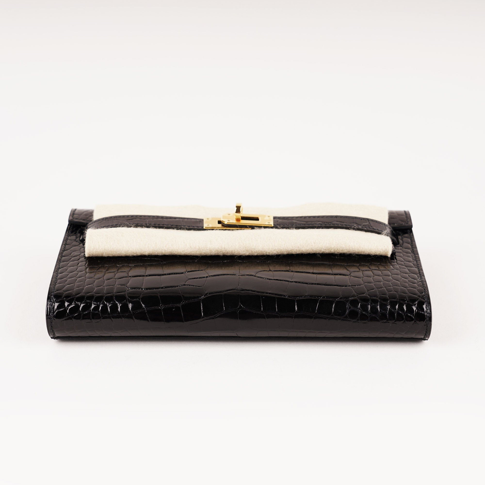 Kelly To Go Wallet Alligator - HERMÈS - Affordable Luxury image